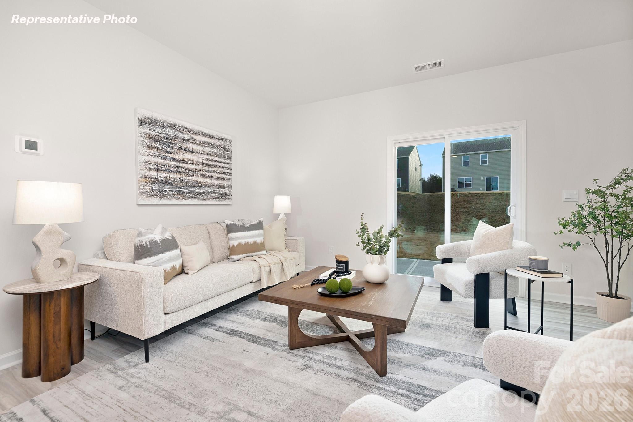 2118 10th Street SE — Hickory