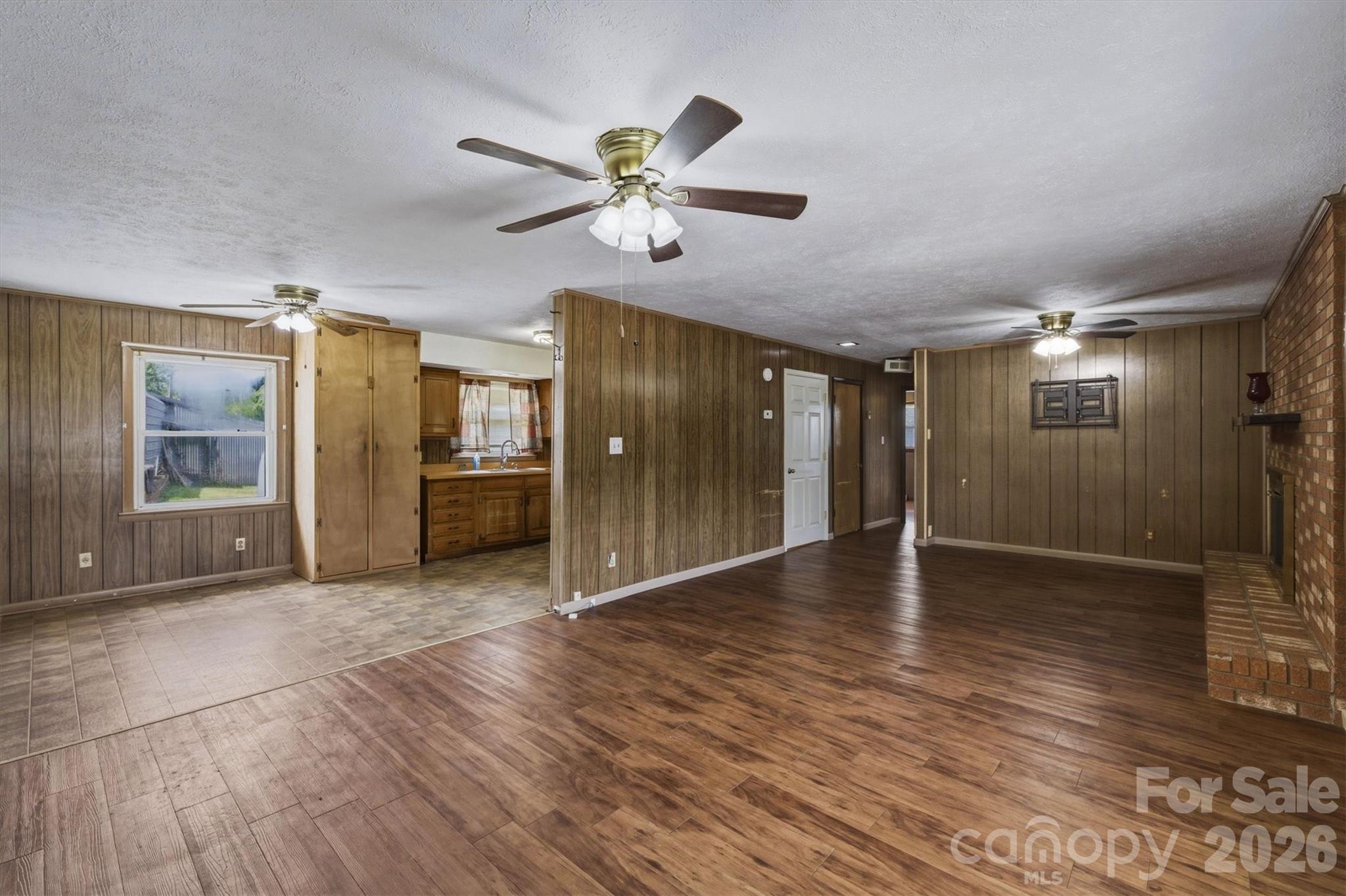 930 Enola Road — Morganton