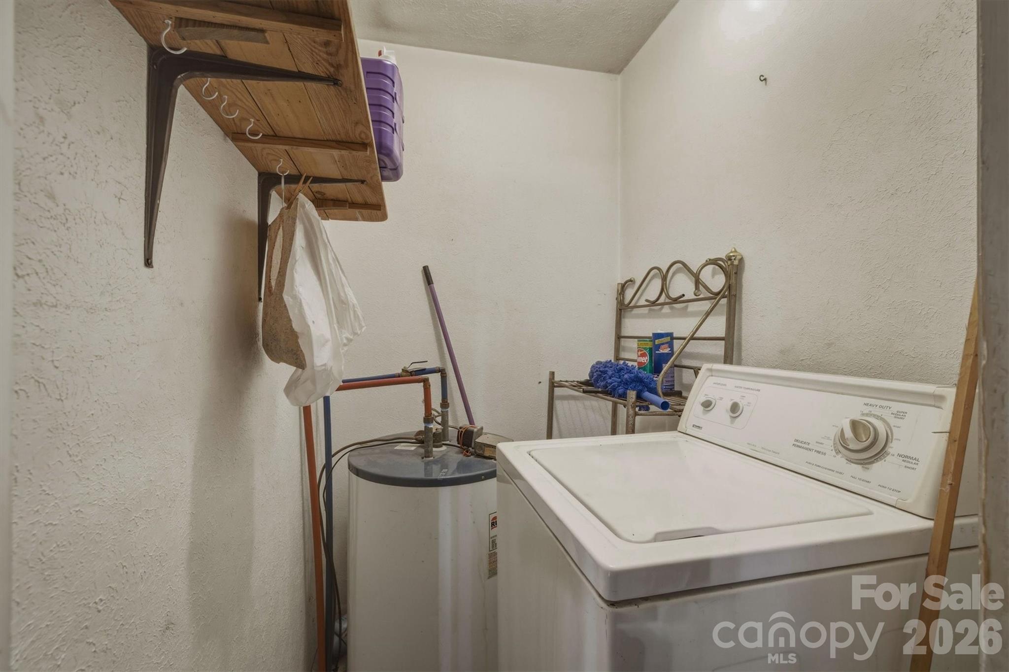 930 Enola Road — Morganton
