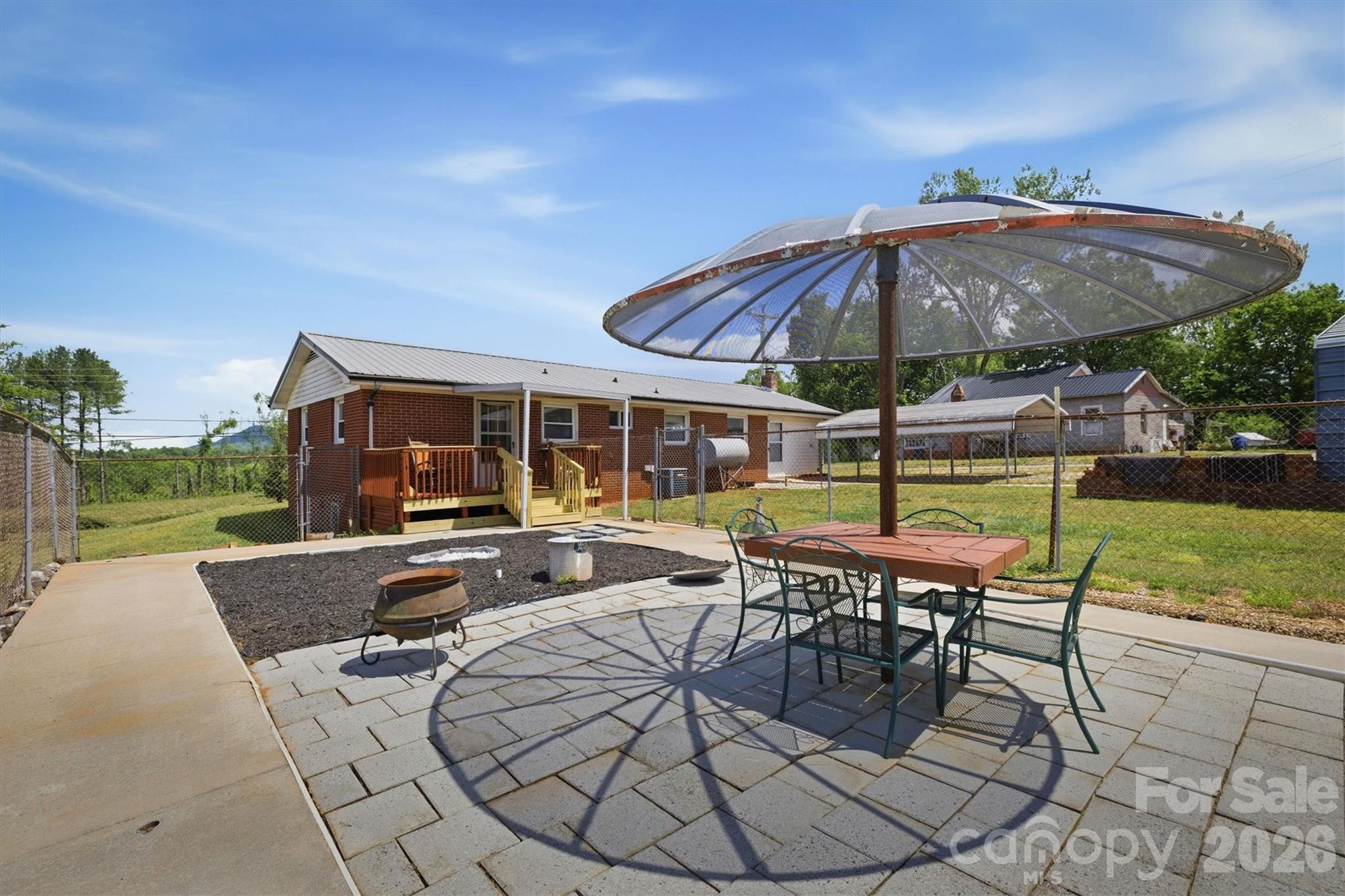 930 Enola Road — Morganton