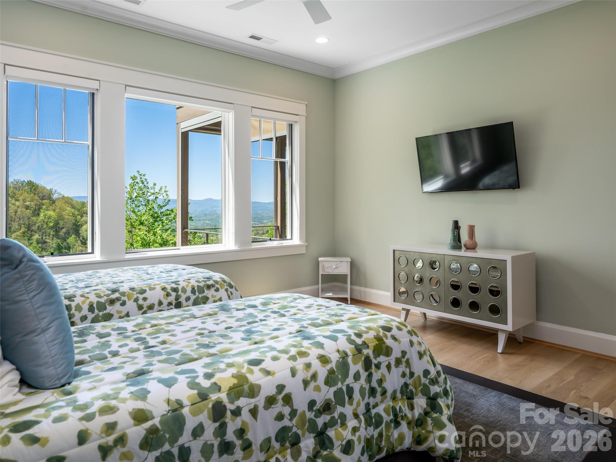 32 Timberwolf Court — Asheville