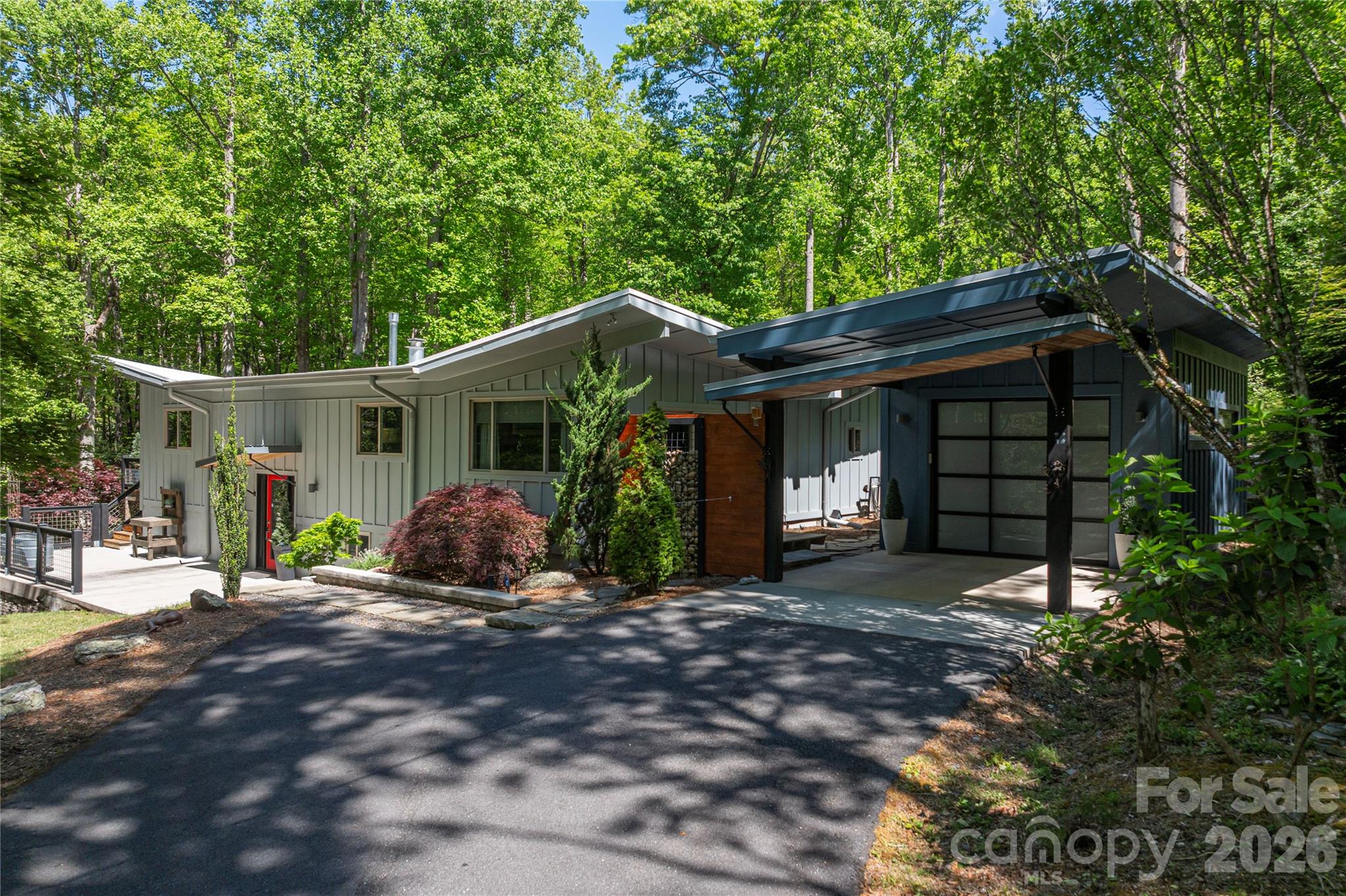 5 Crooked Tree Lane — Black Mountain