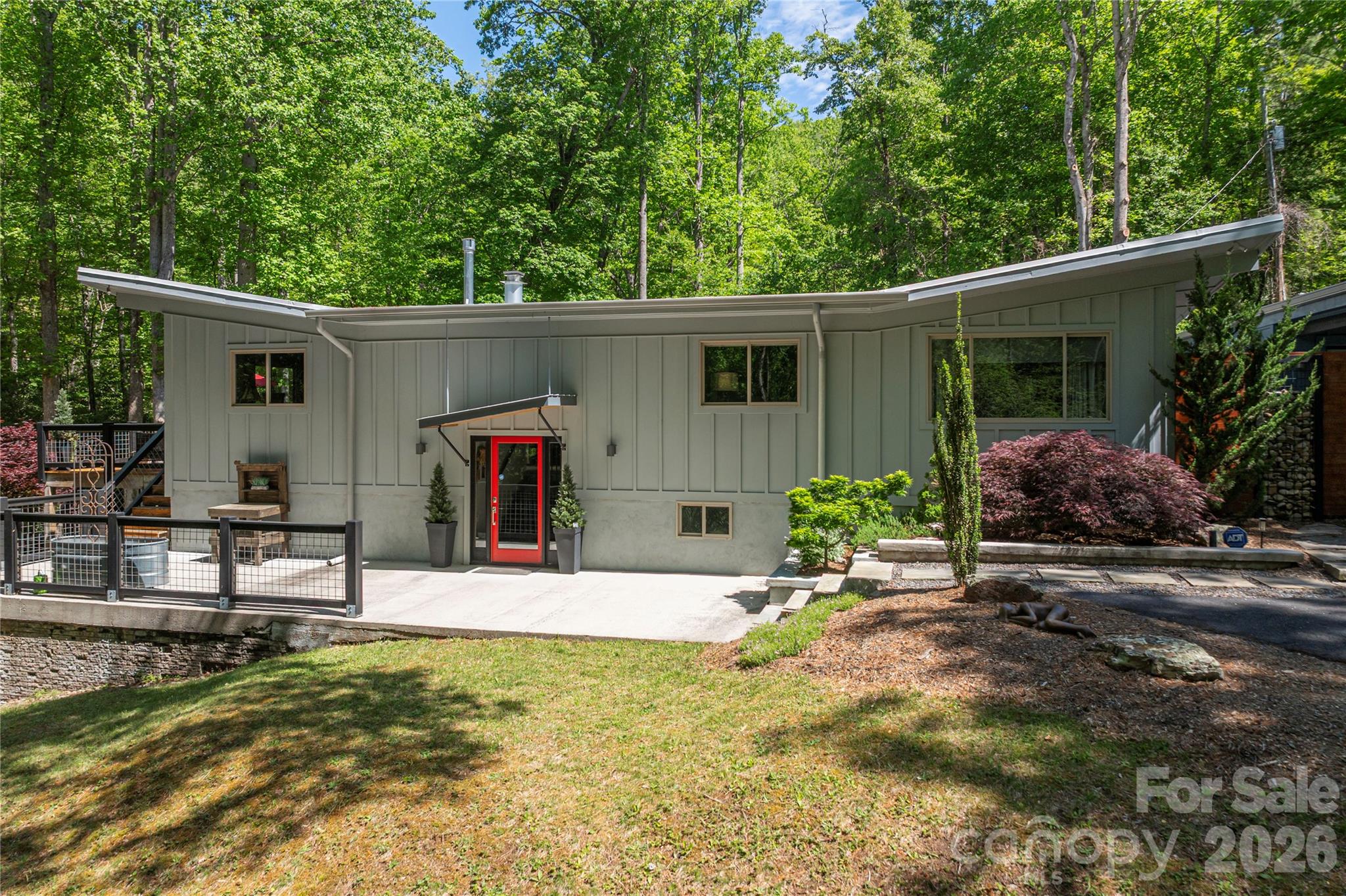 5 Crooked Tree Lane — Black Mountain
