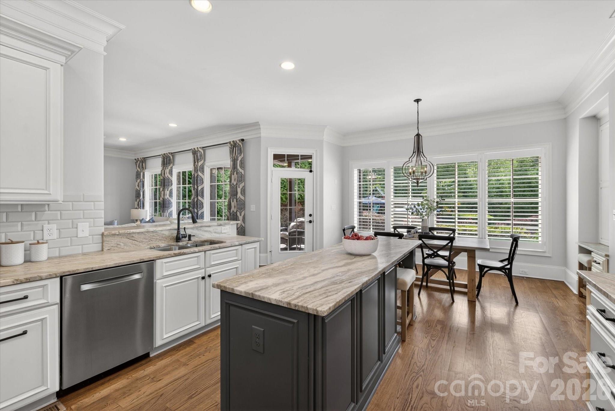 1304 Lookout Circle — Waxhaw