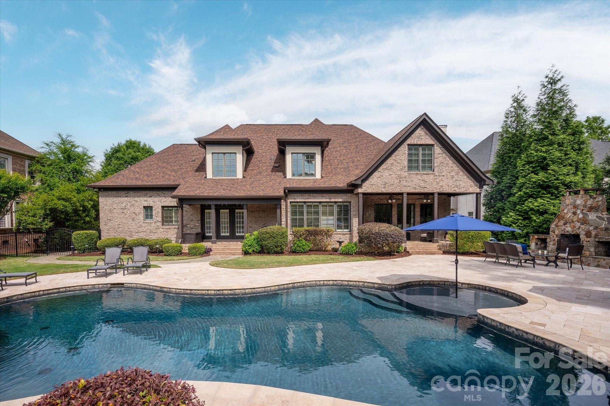 1304 Lookout Circle — Waxhaw