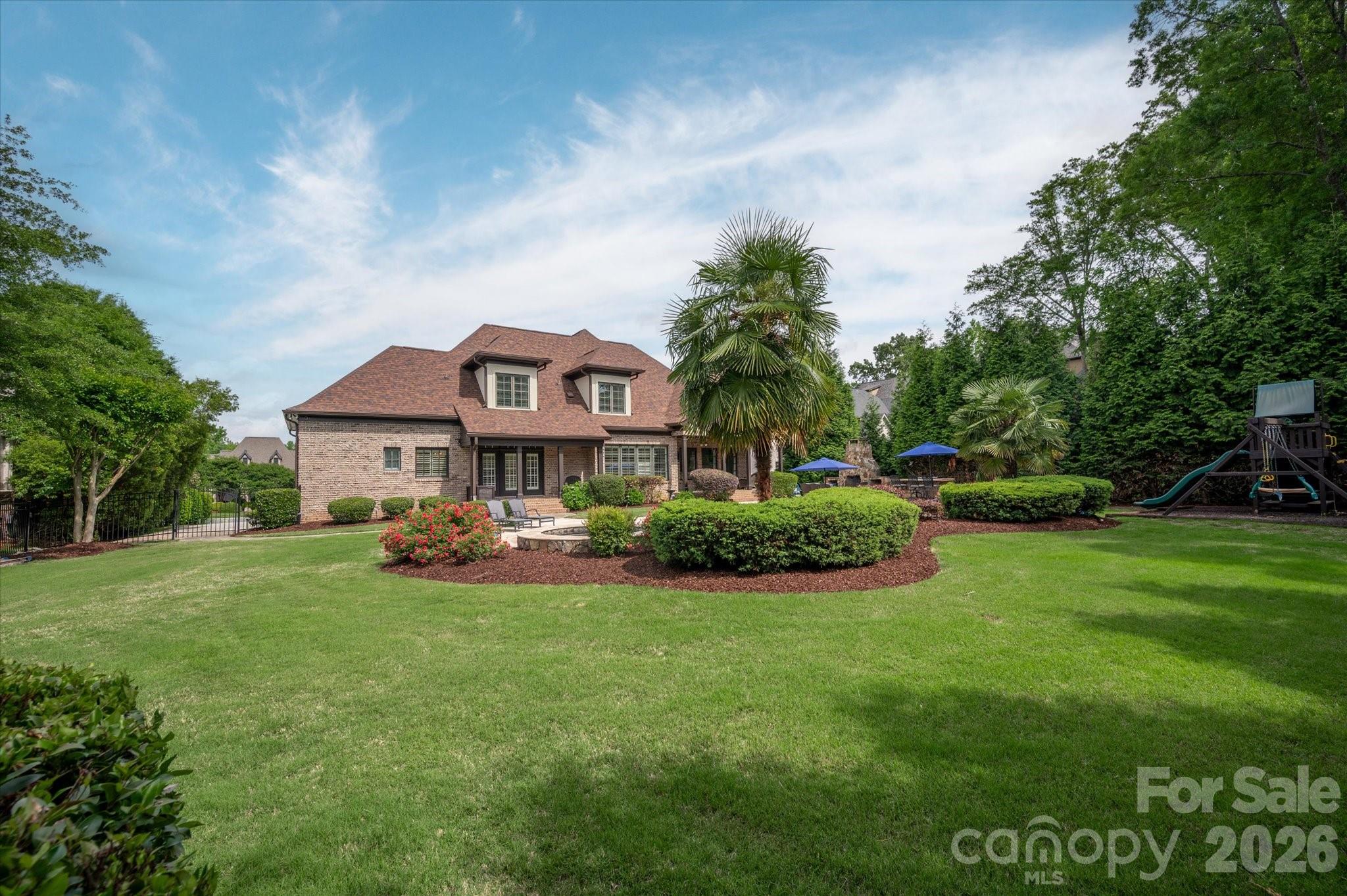 1304 Lookout Circle — Waxhaw