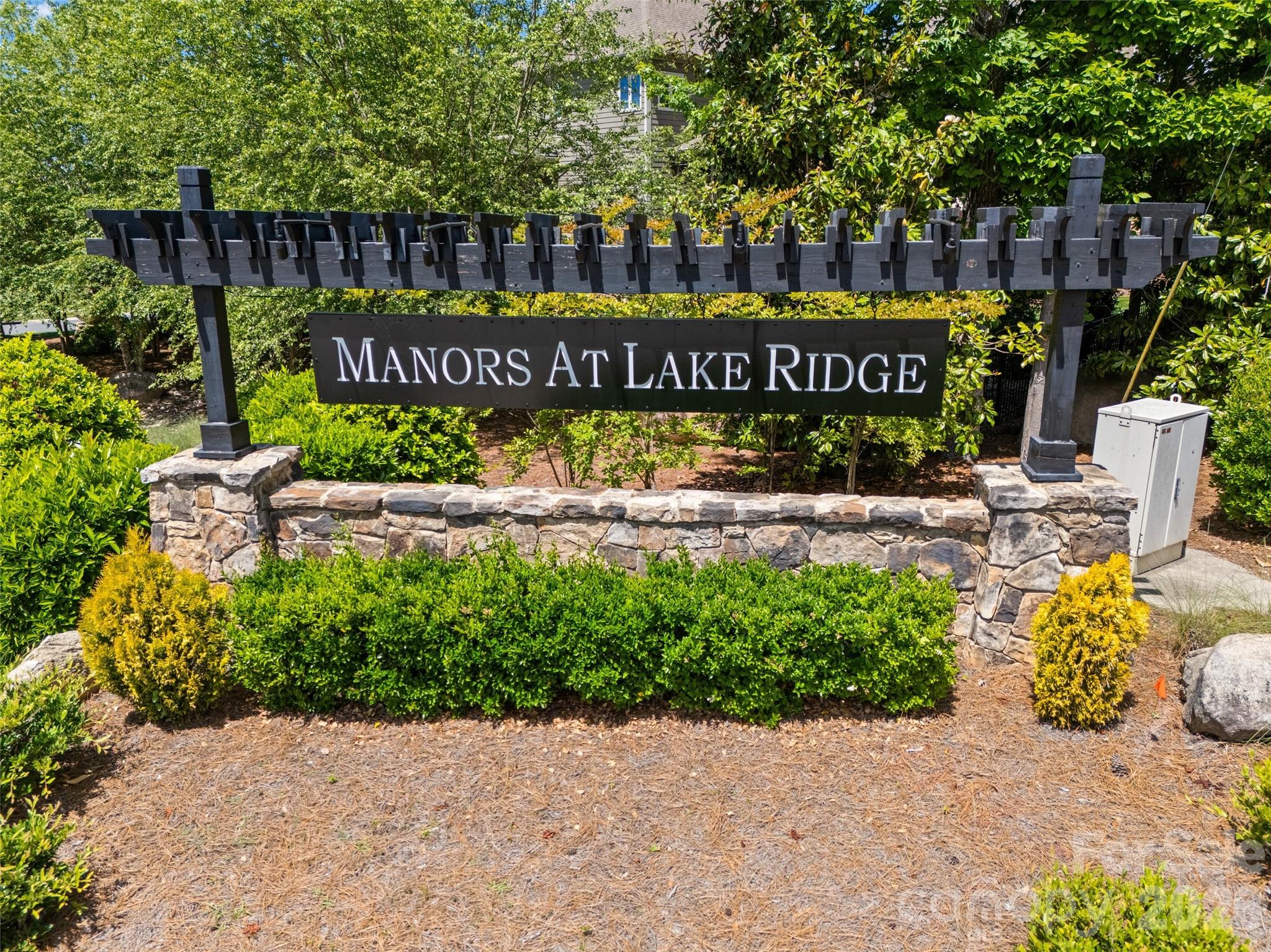 323 Forsythia Lane — Tega Cay