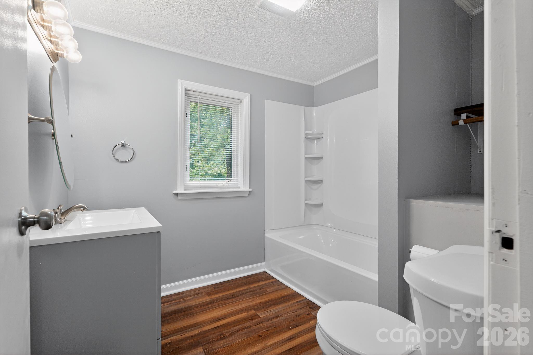 801 Woodlawn Avenue SW — Valdese
