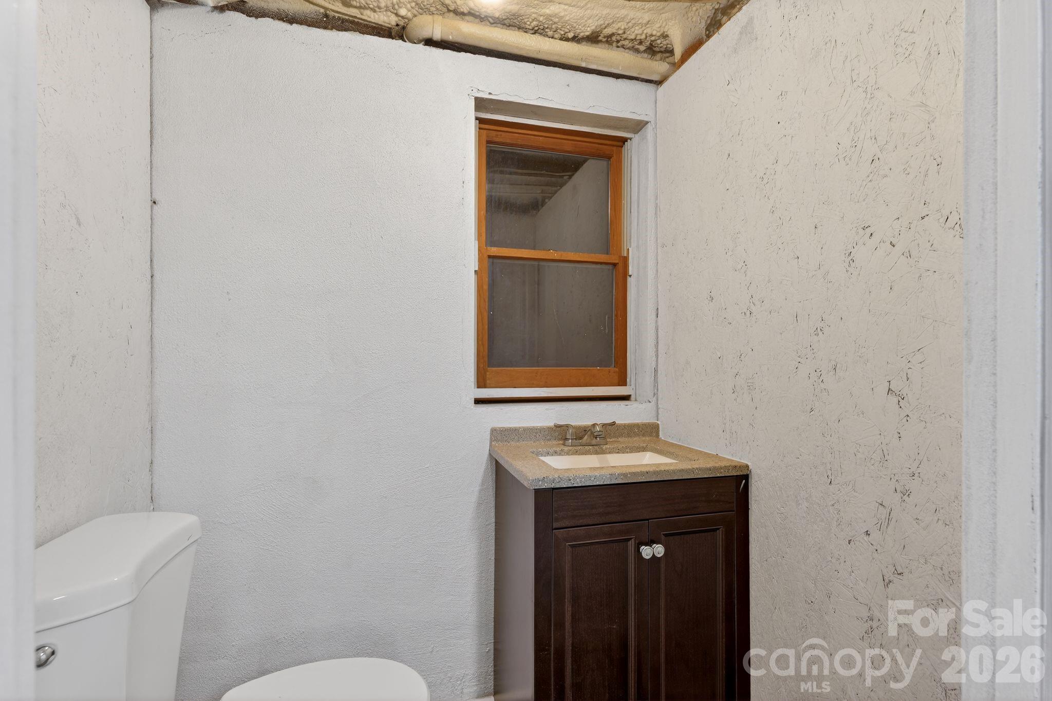 801 Woodlawn Avenue SW — Valdese
