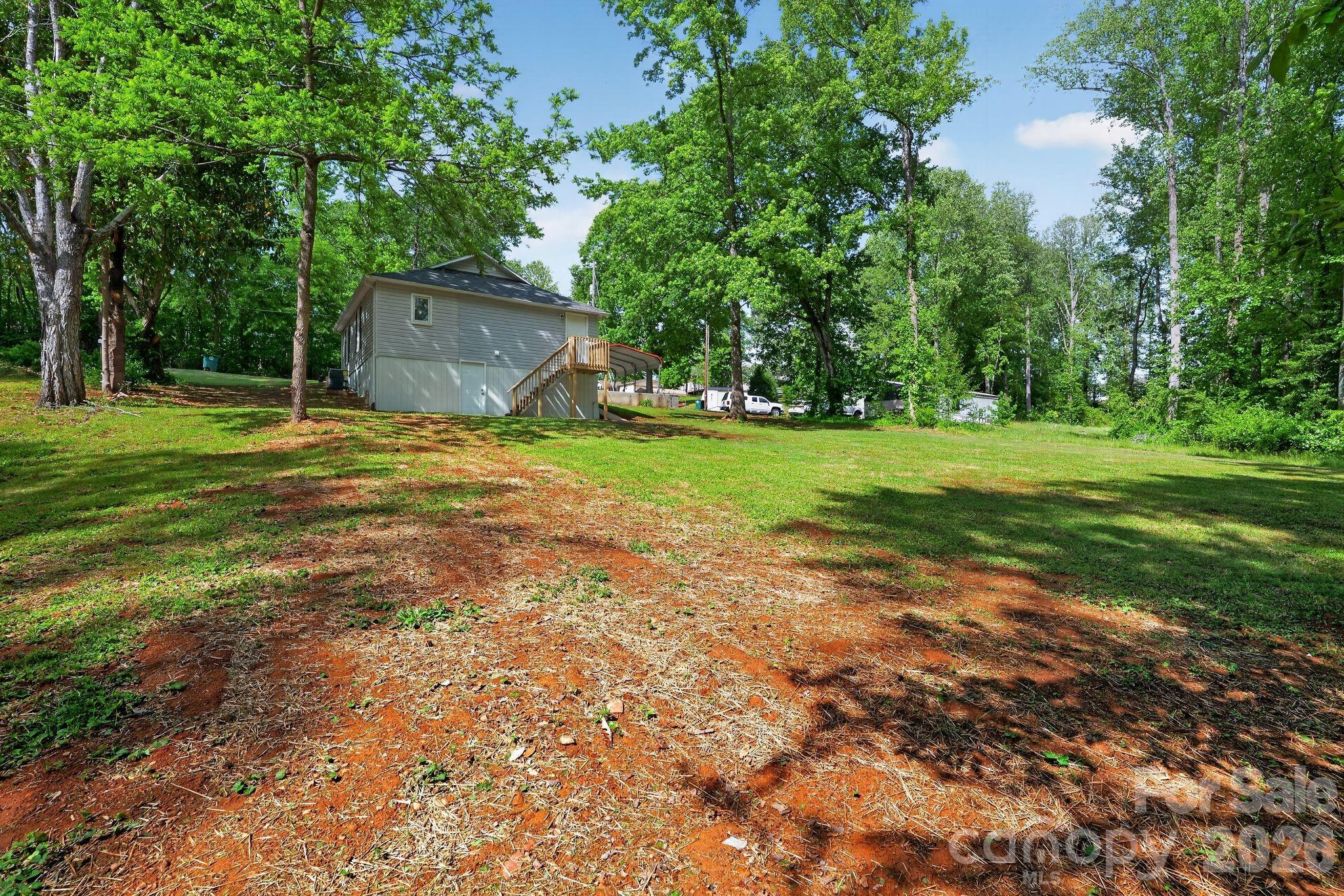 801 Woodlawn Avenue SW — Valdese