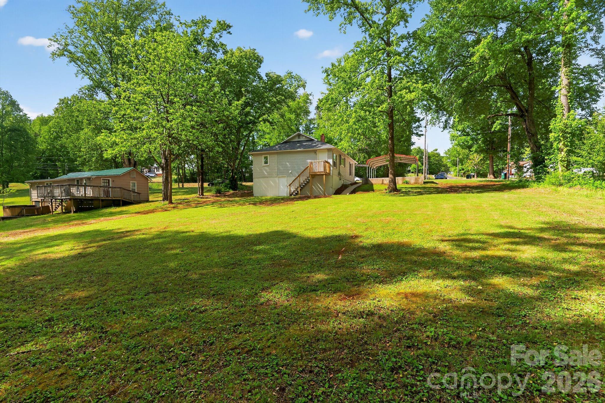 801 Woodlawn Avenue SW — Valdese
