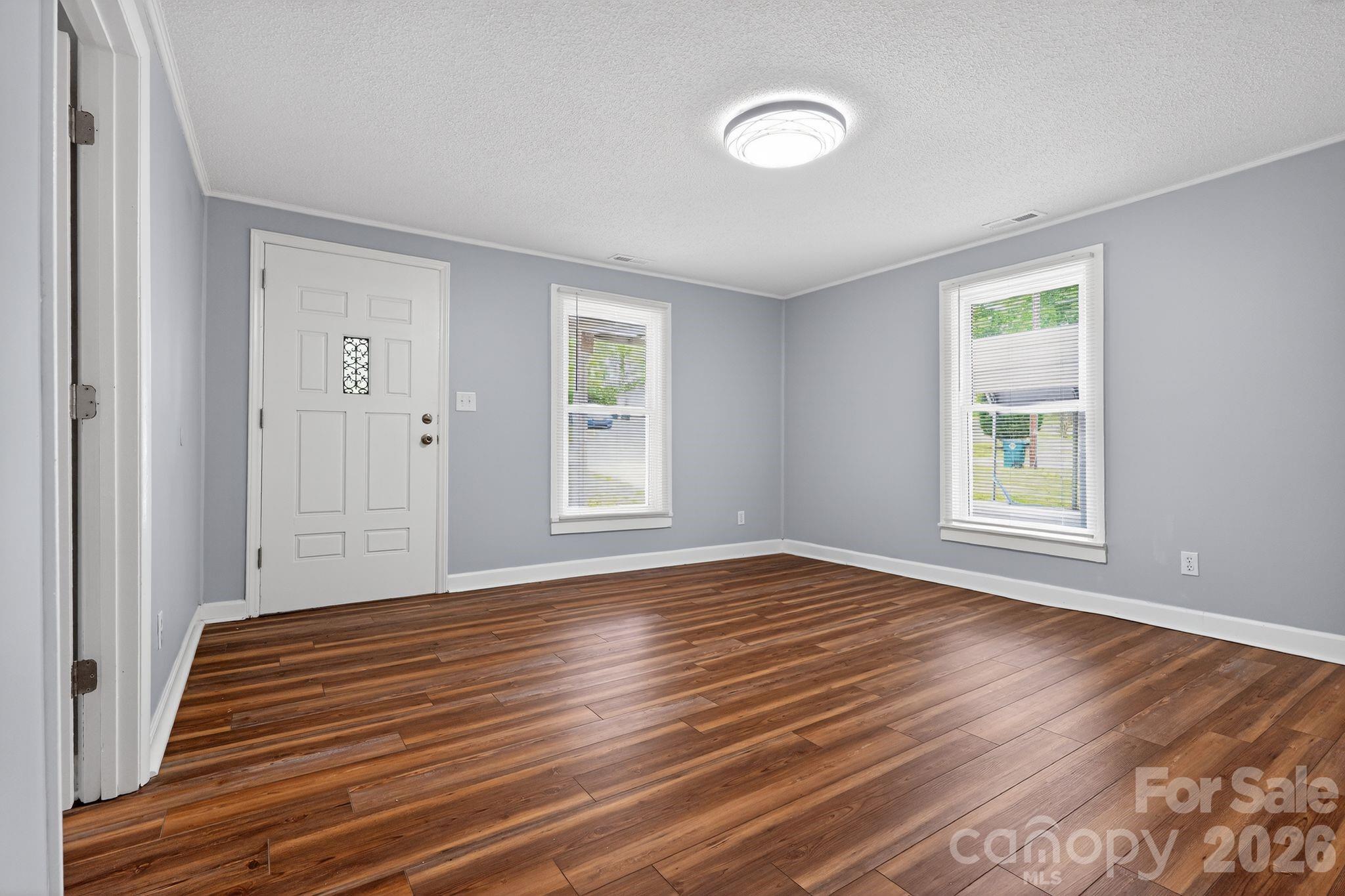 801 Woodlawn Avenue SW — Valdese