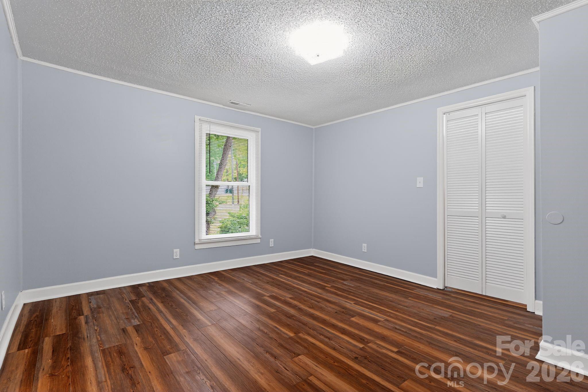 801 Woodlawn Avenue SW — Valdese