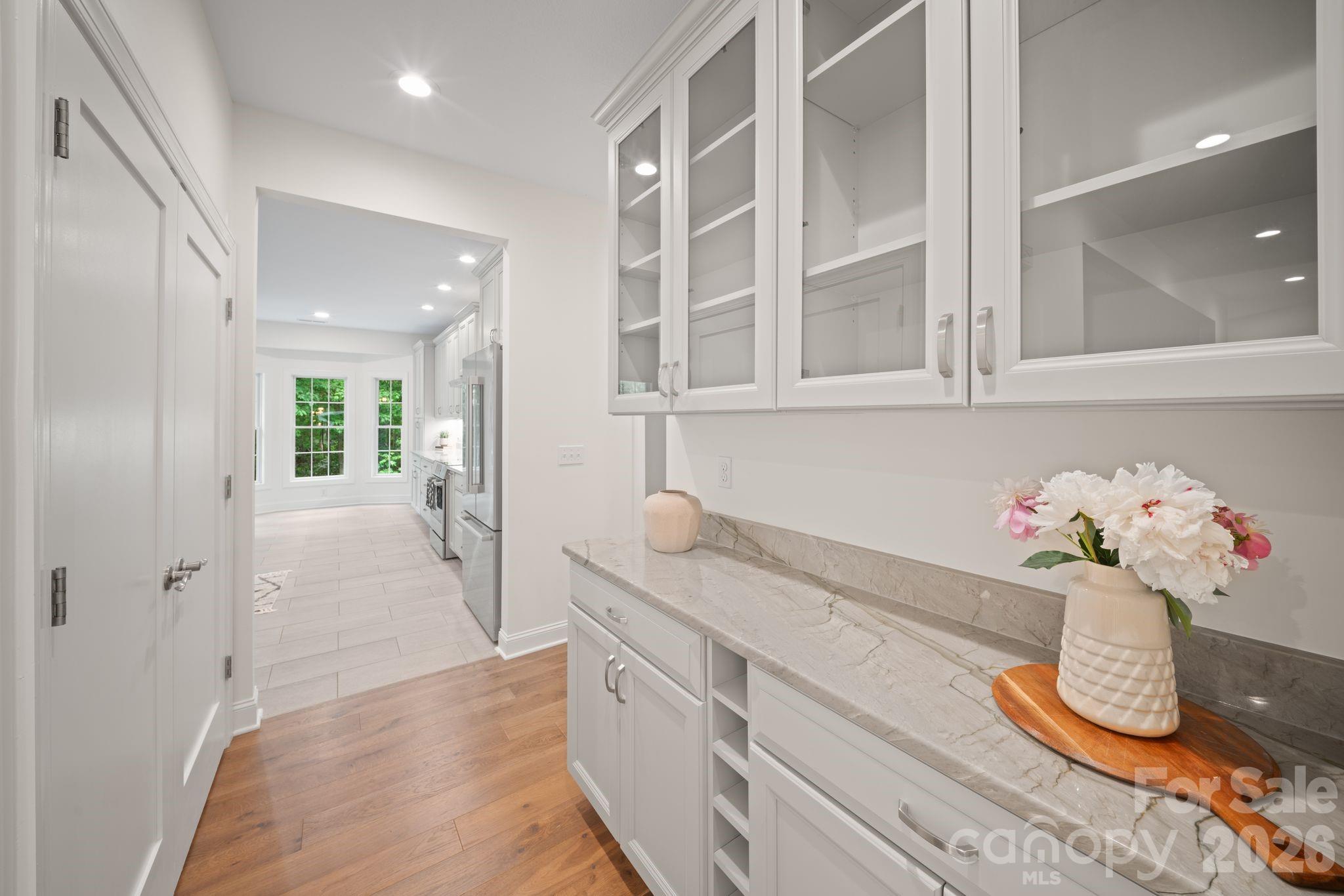 2508 Carriage Falls Court — Hendersonville