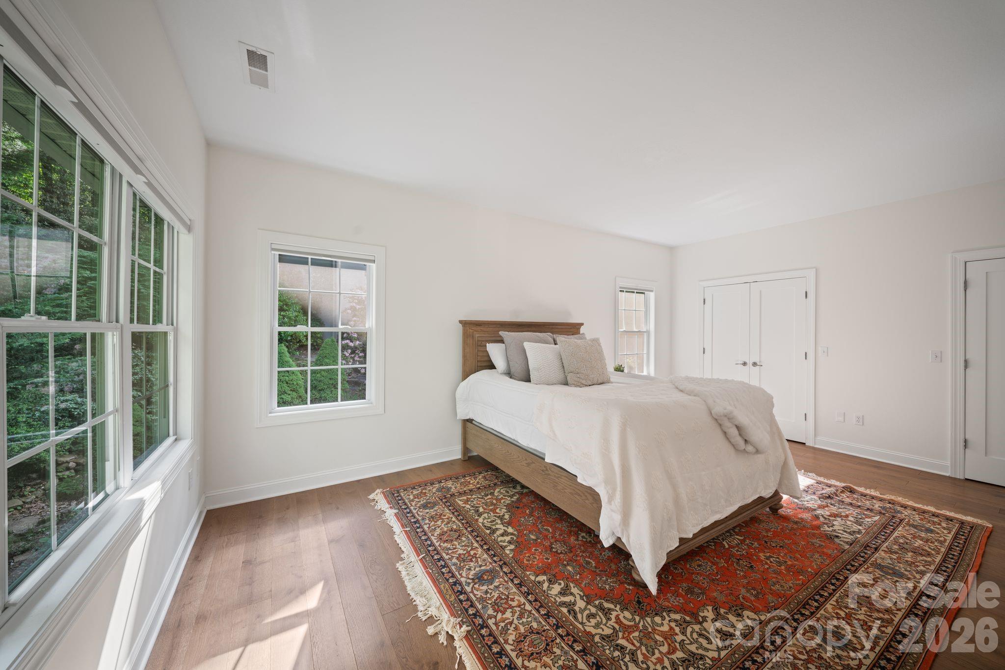 2508 Carriage Falls Court — Hendersonville