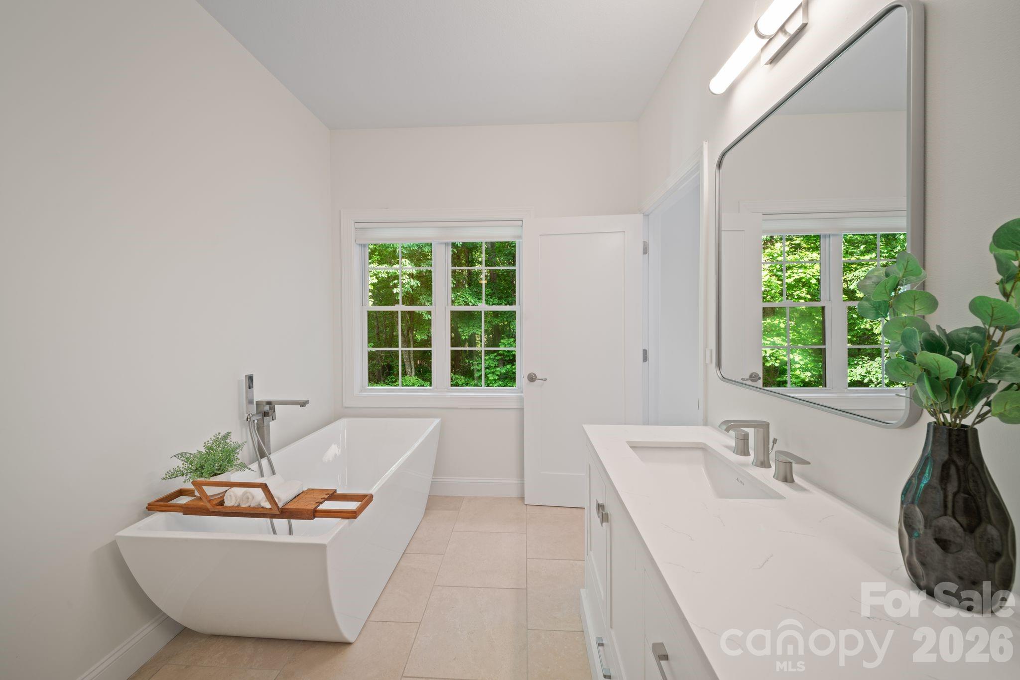 2508 Carriage Falls Court — Hendersonville
