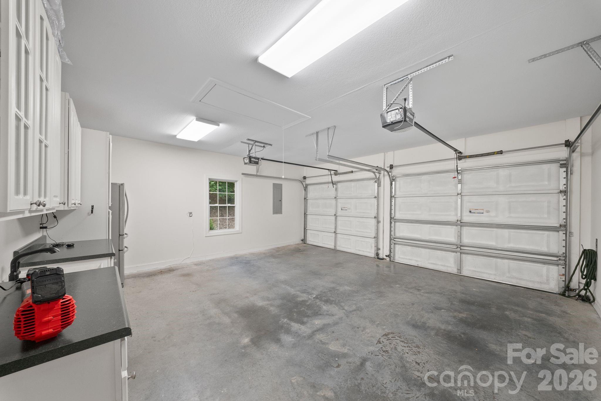 2508 Carriage Falls Court — Hendersonville
