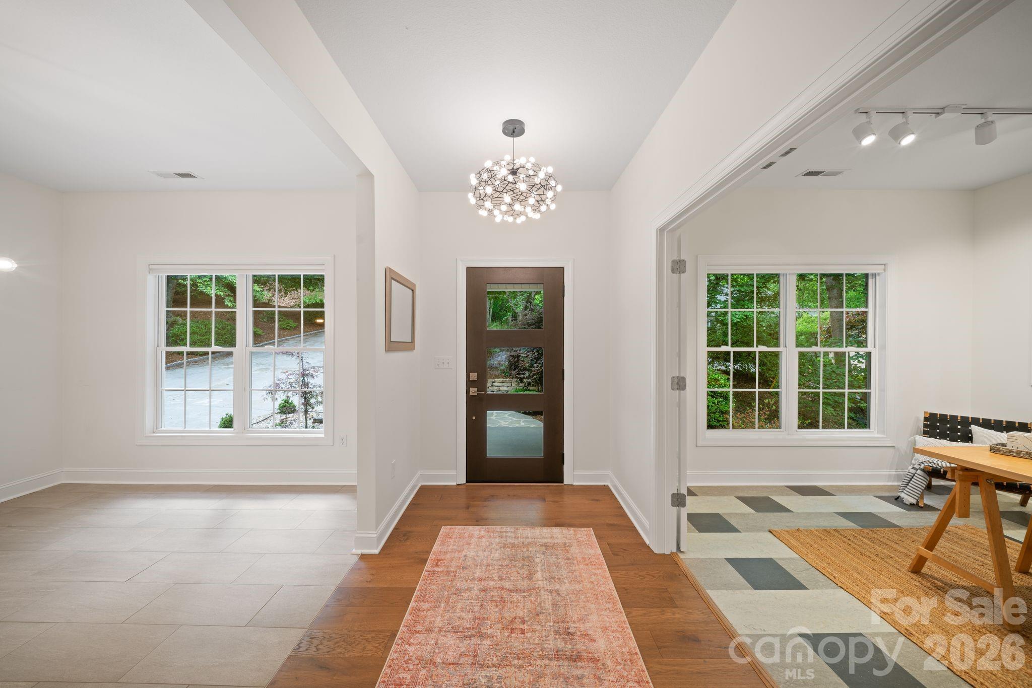 2508 Carriage Falls Court — Hendersonville