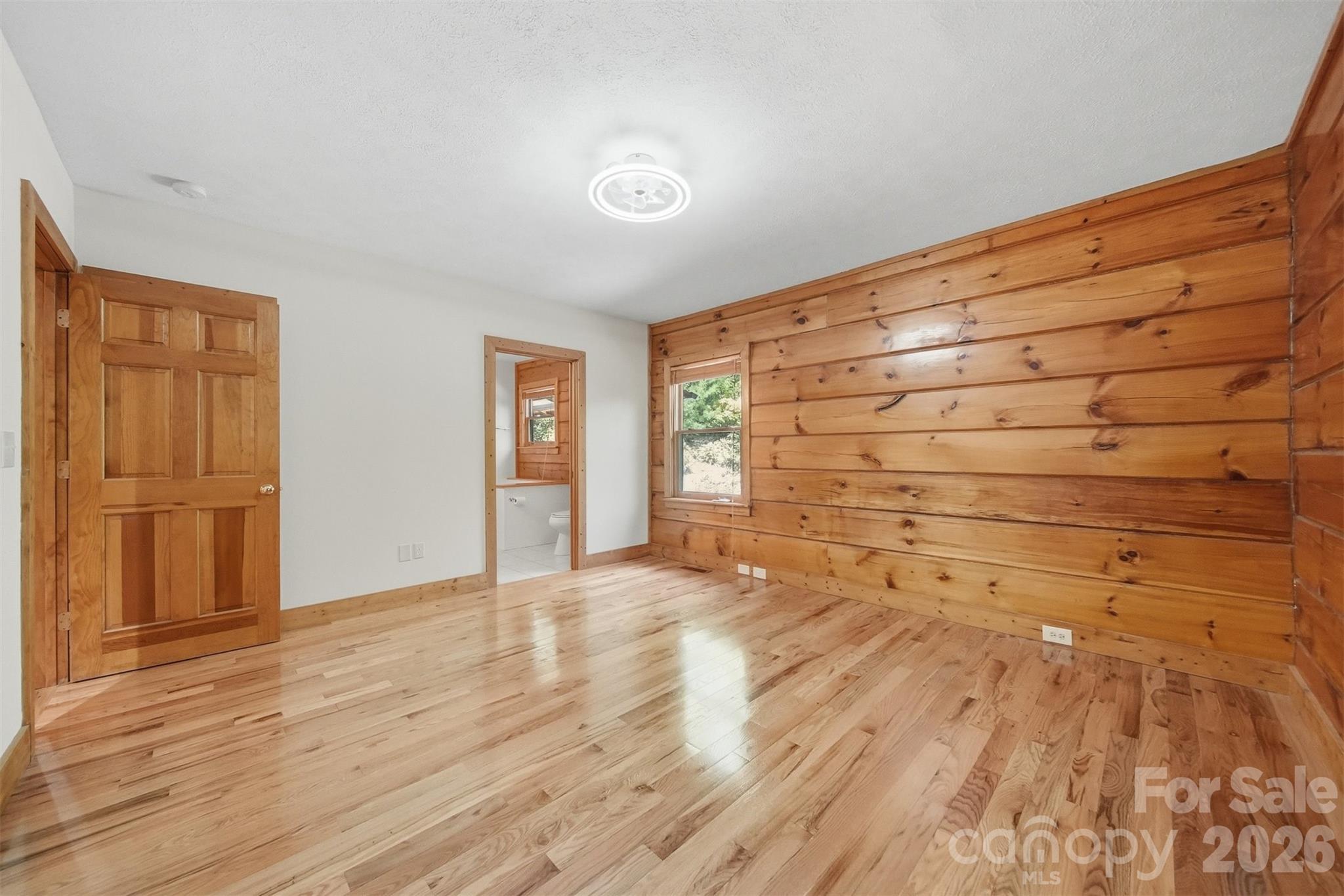 6220 Sunny Drive — Newland