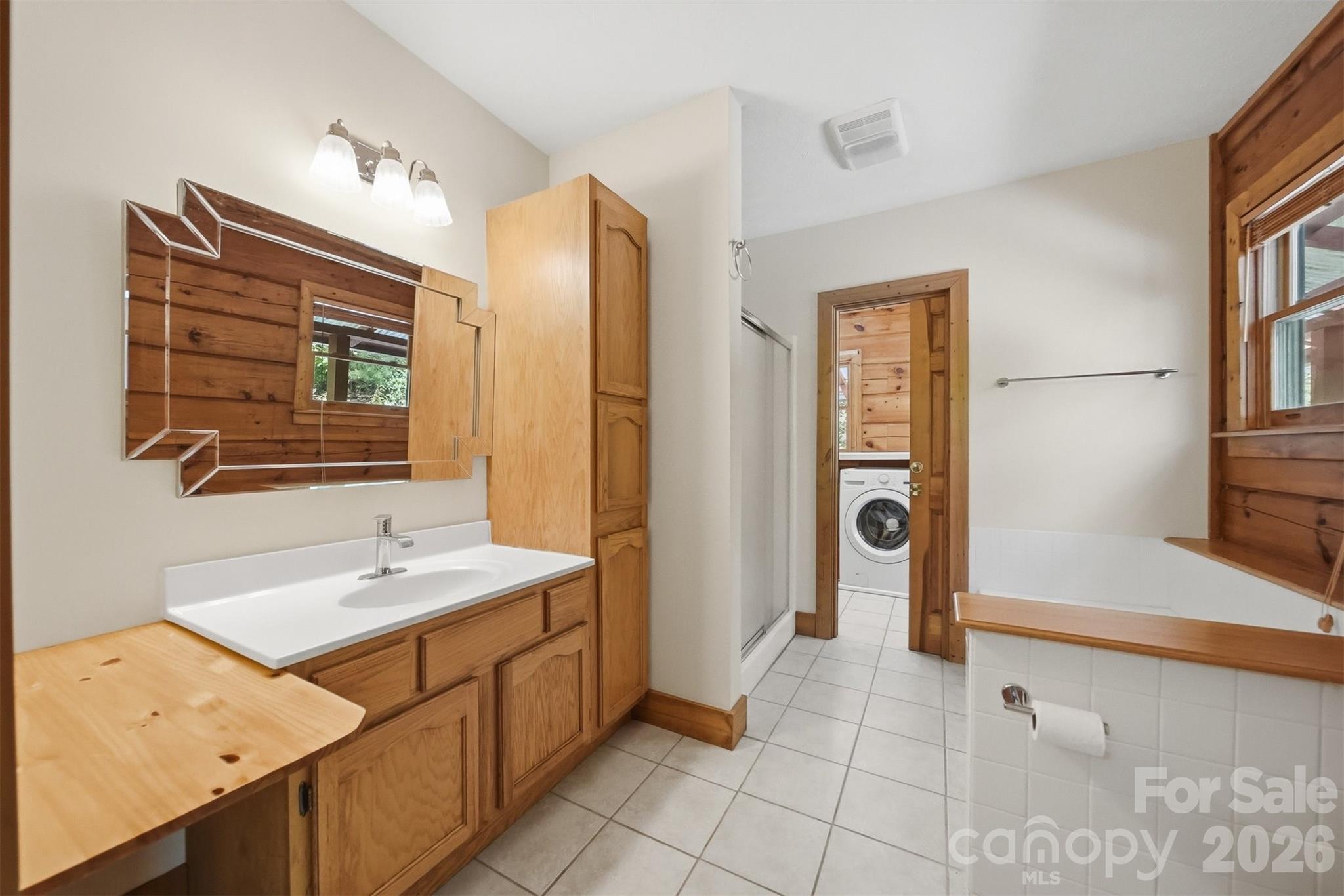 6220 Sunny Drive — Newland