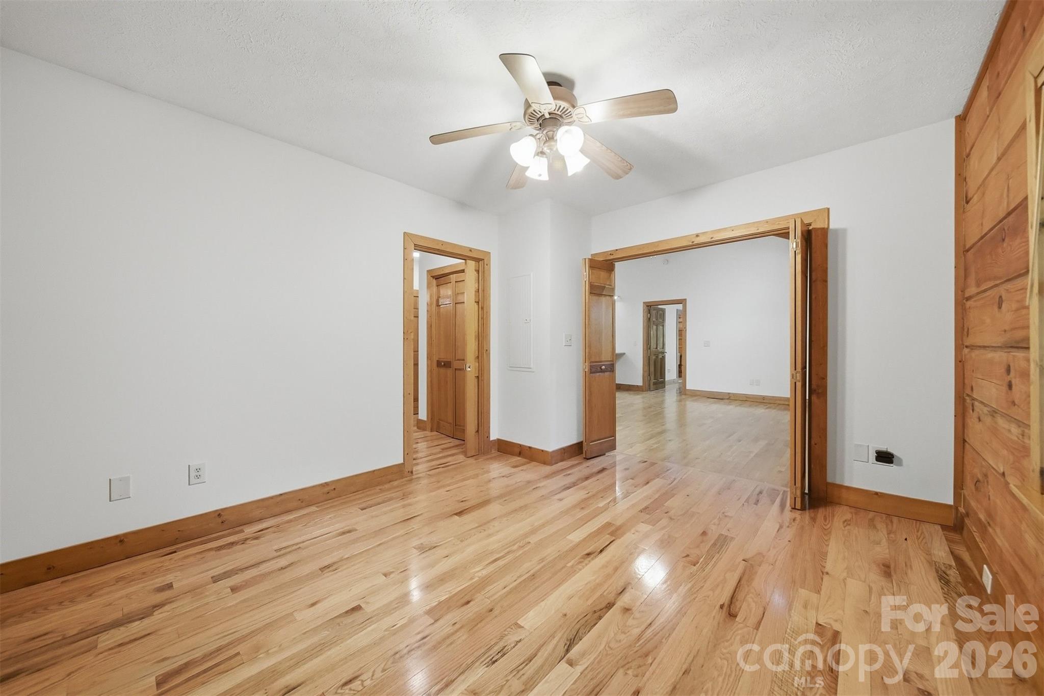 6220 Sunny Drive — Newland