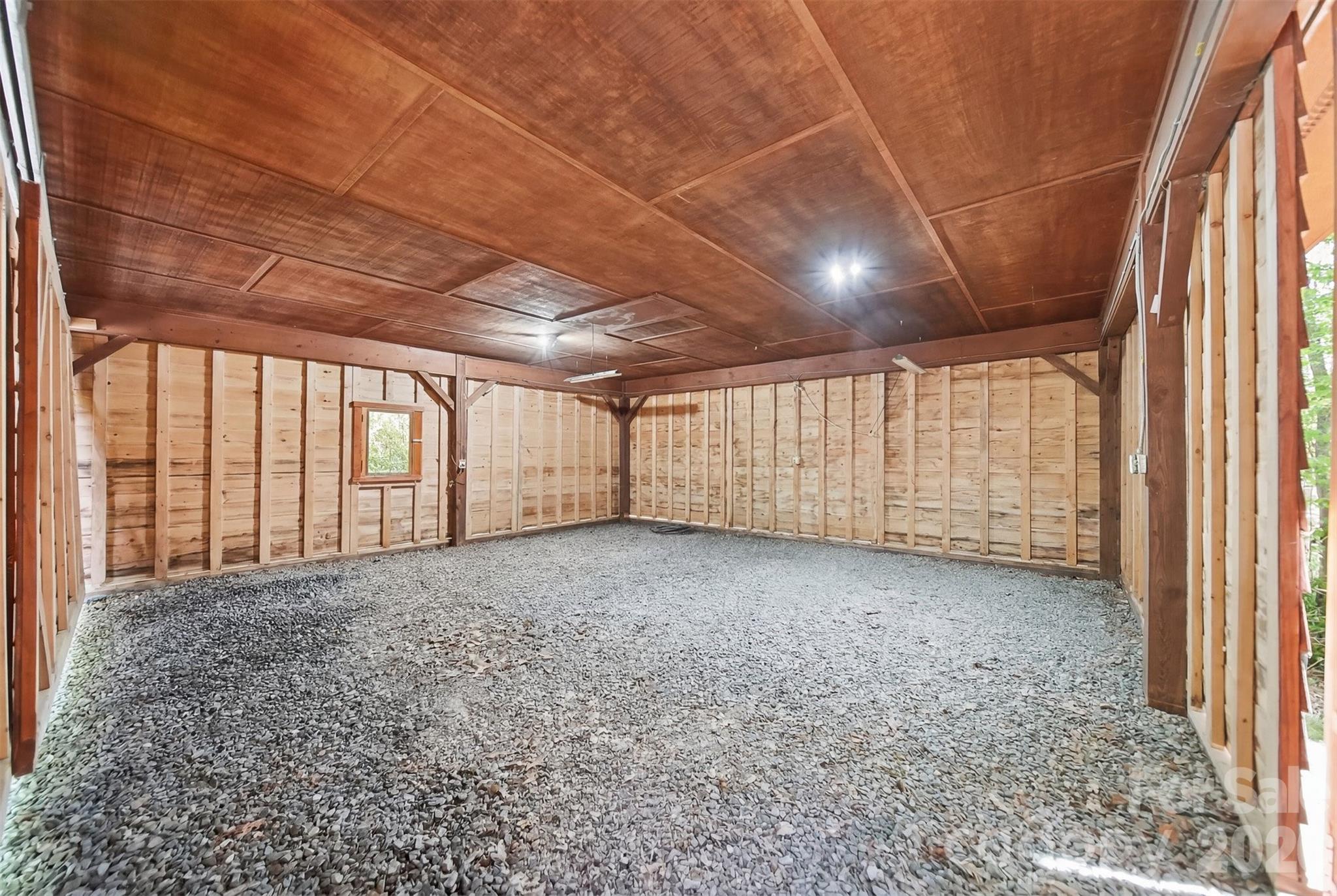 6220 Sunny Drive — Newland