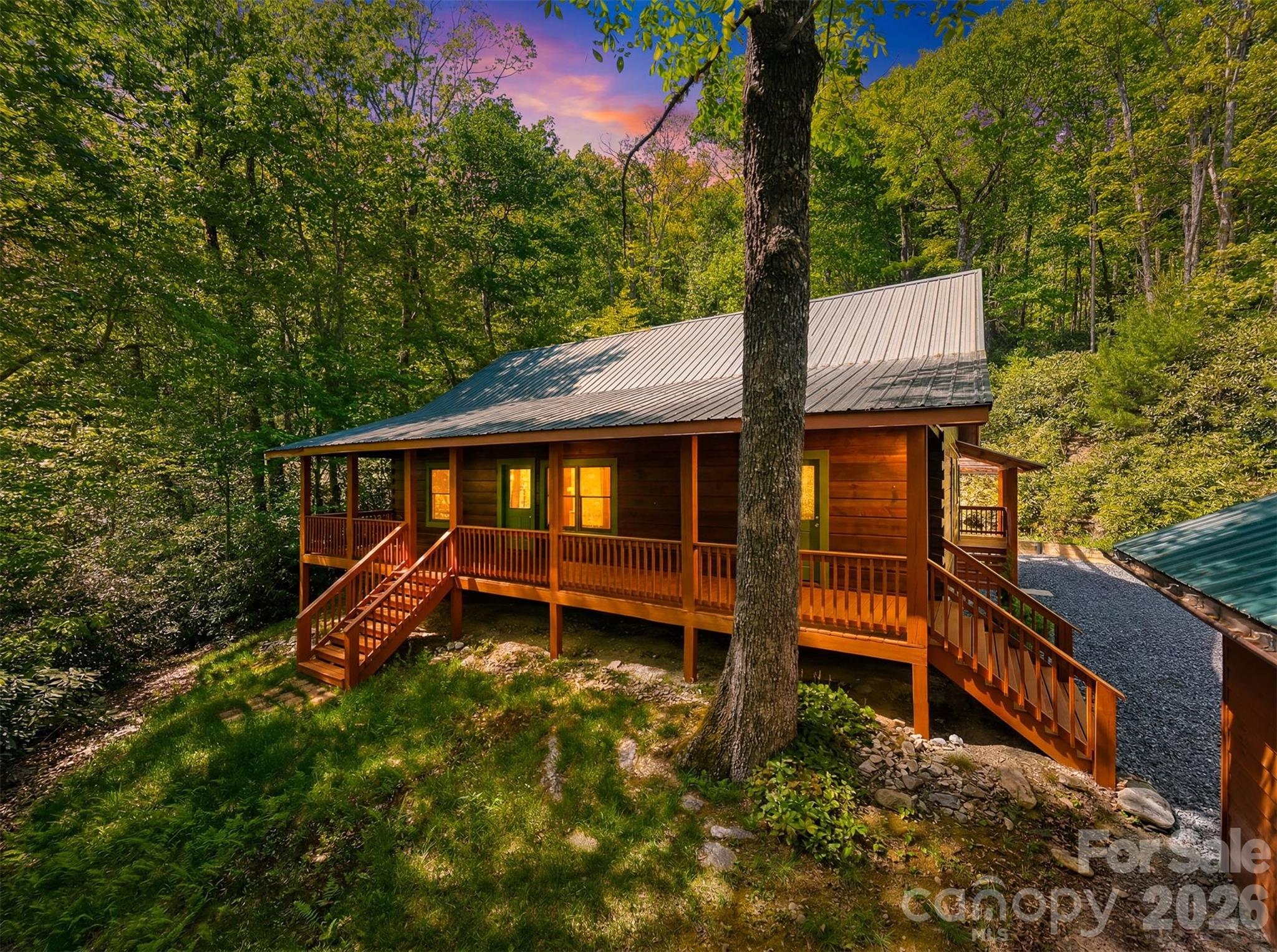 6220 Sunny Drive — Newland