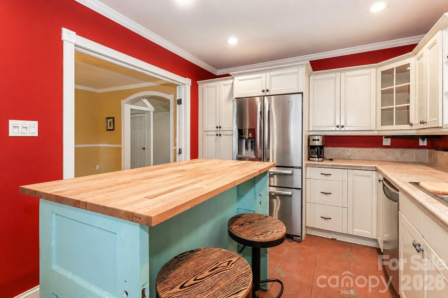 820 Woodland Road — Statesville