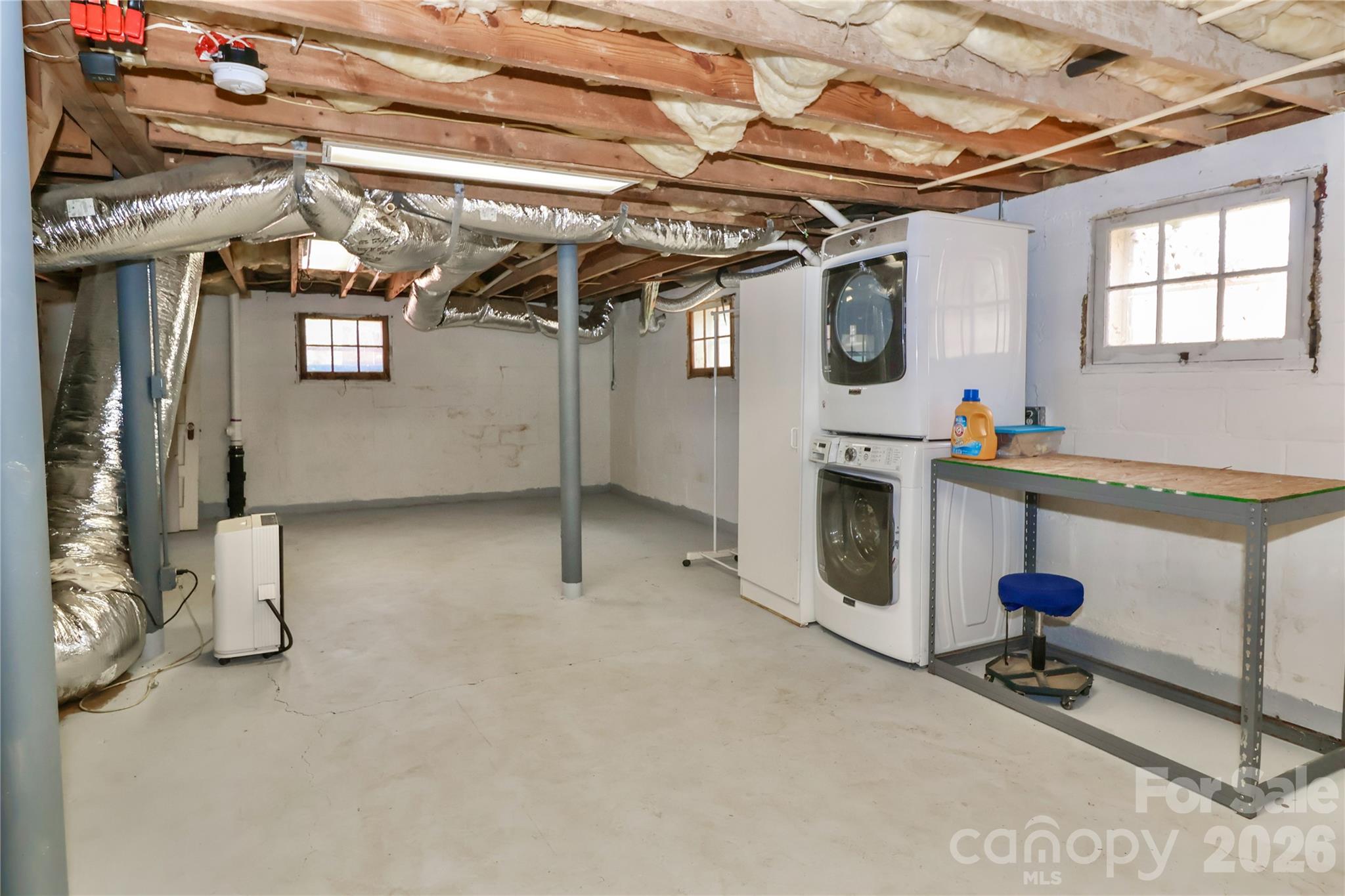 820 Woodland Road — Statesville