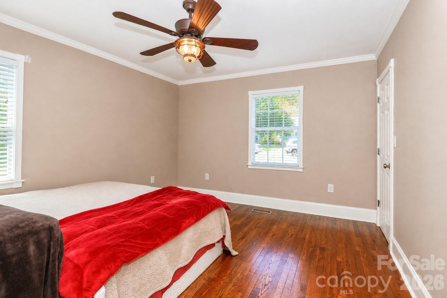 820 Woodland Road — Statesville