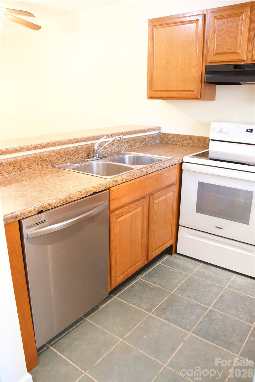 1610 Eagles Place #J-204 — Rock Hill