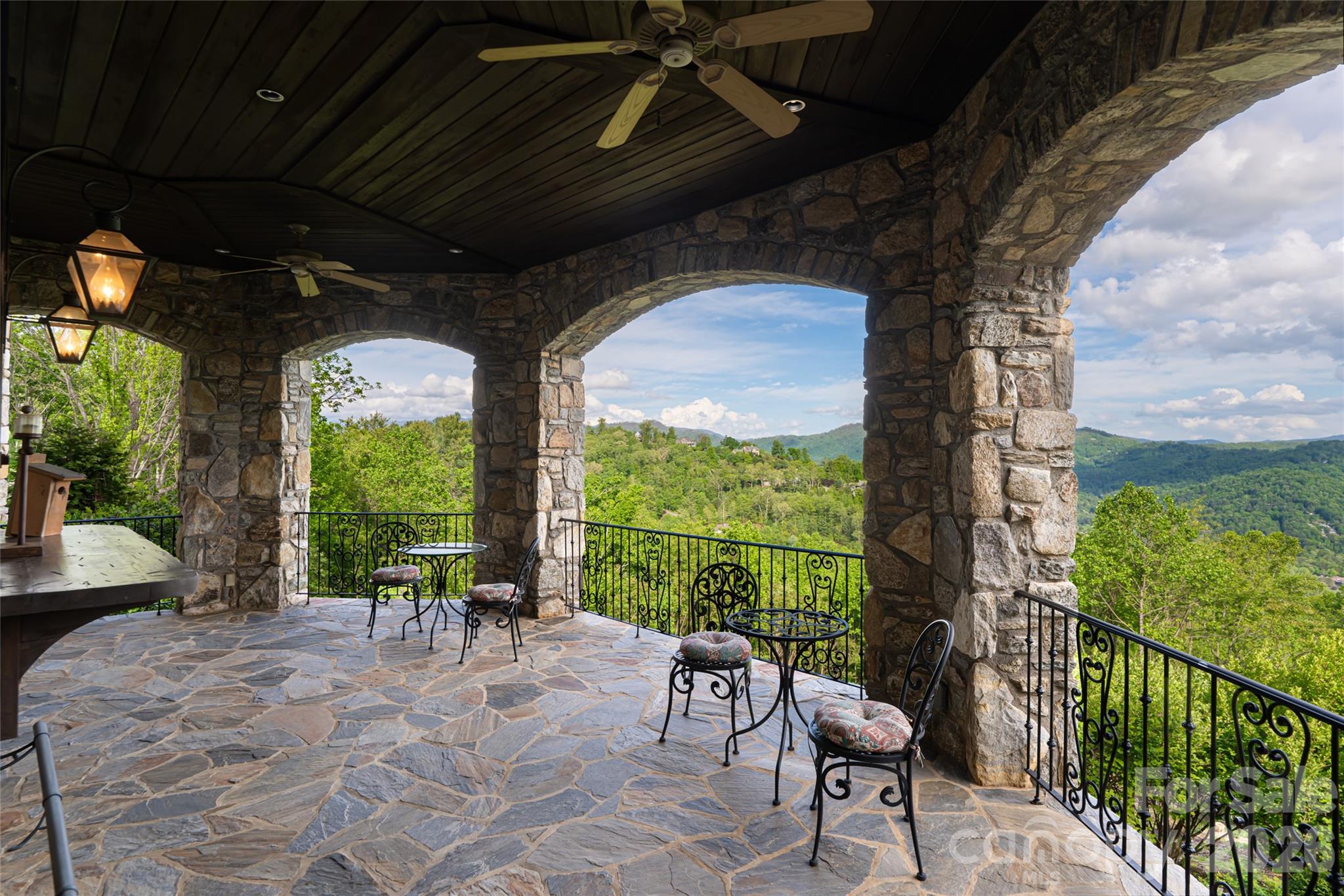 83 Summit Tower Circle — Asheville