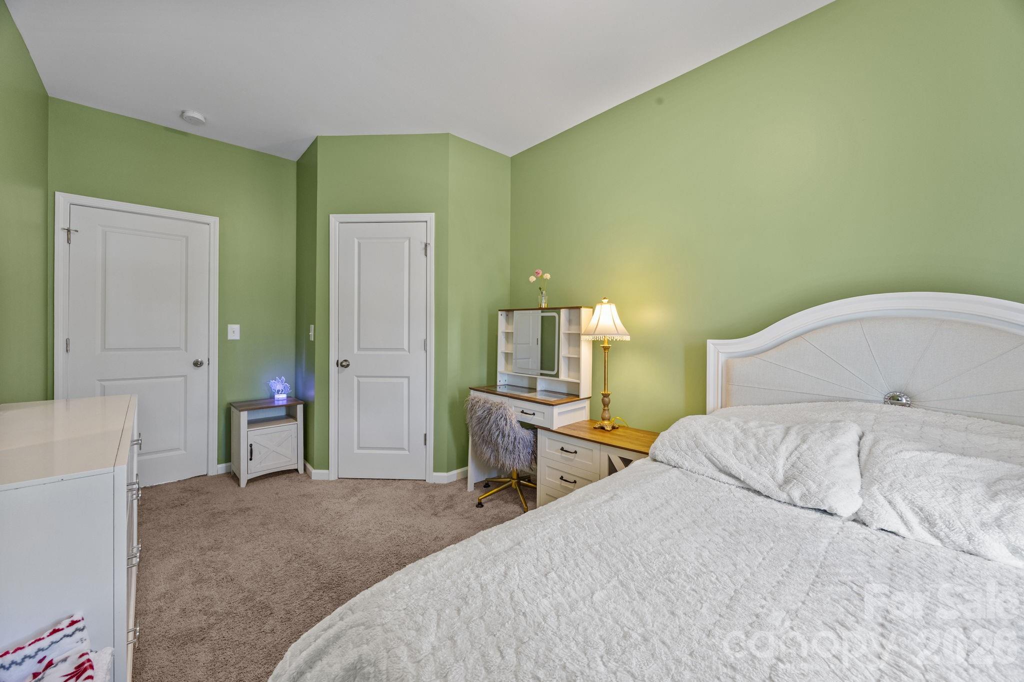 526 Ardsley Drive — Locust