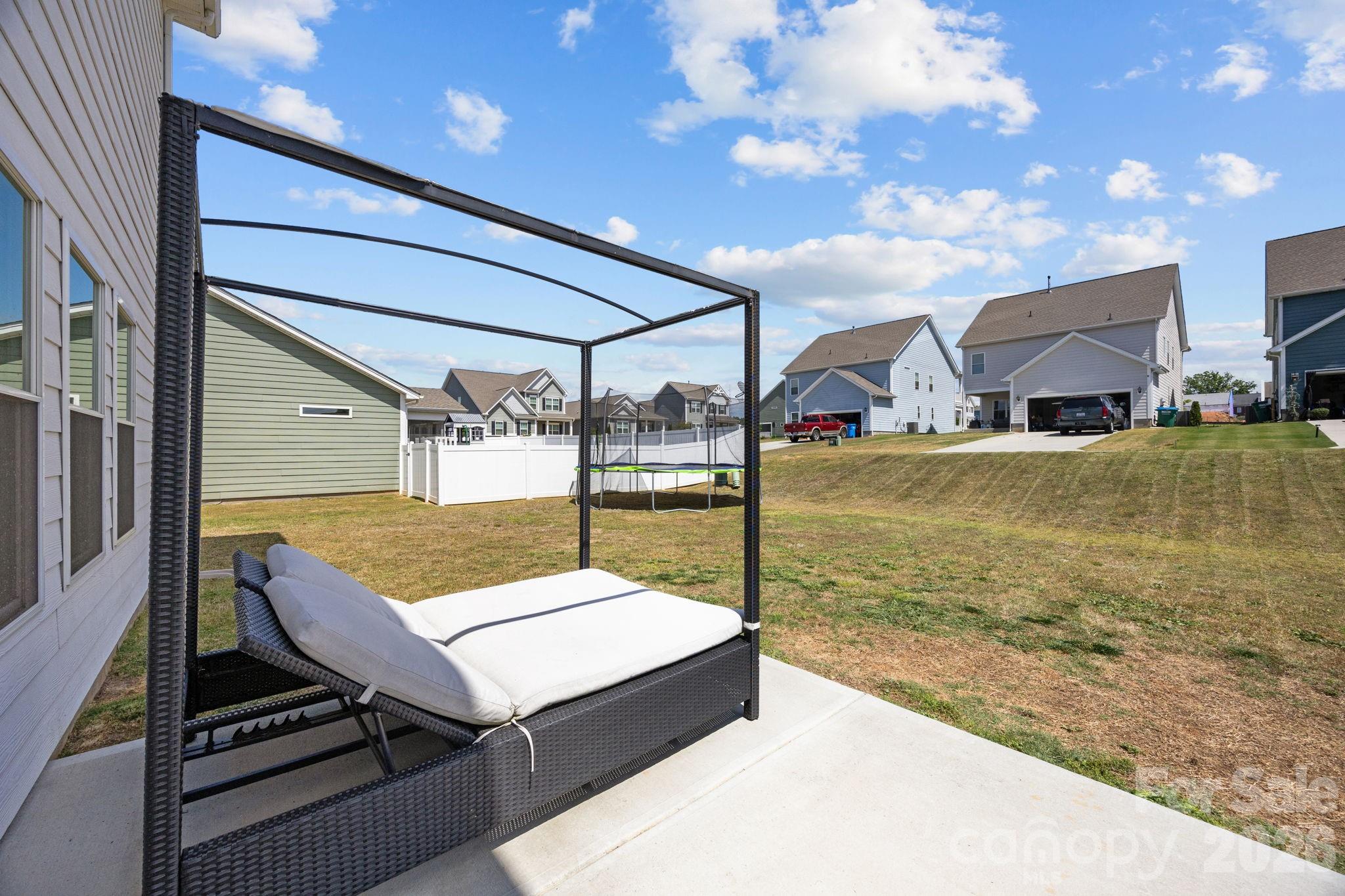 526 Ardsley Drive — Locust