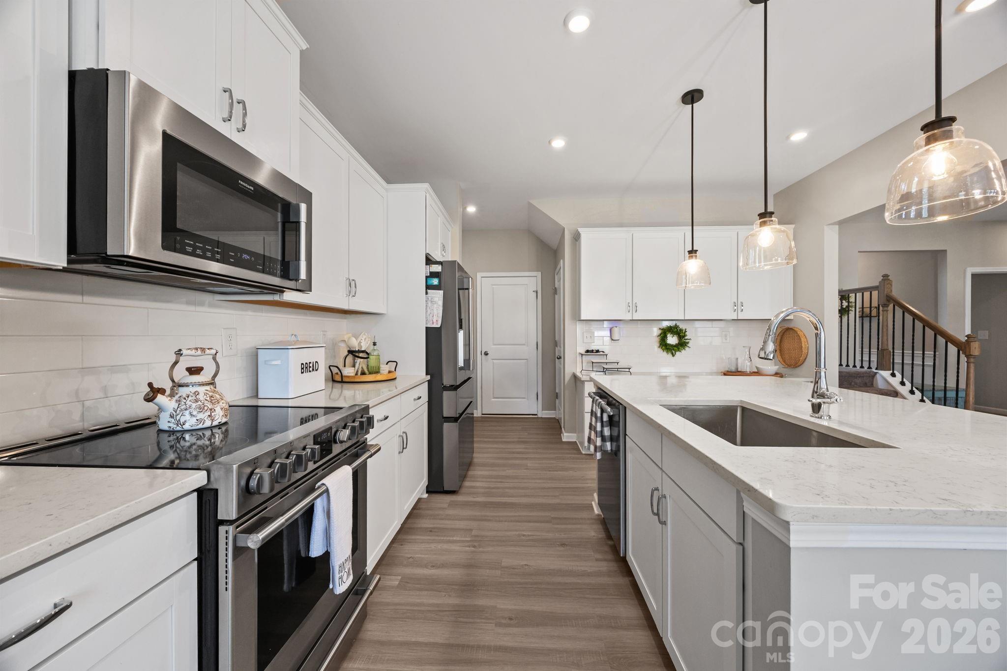 526 Ardsley Drive — Locust