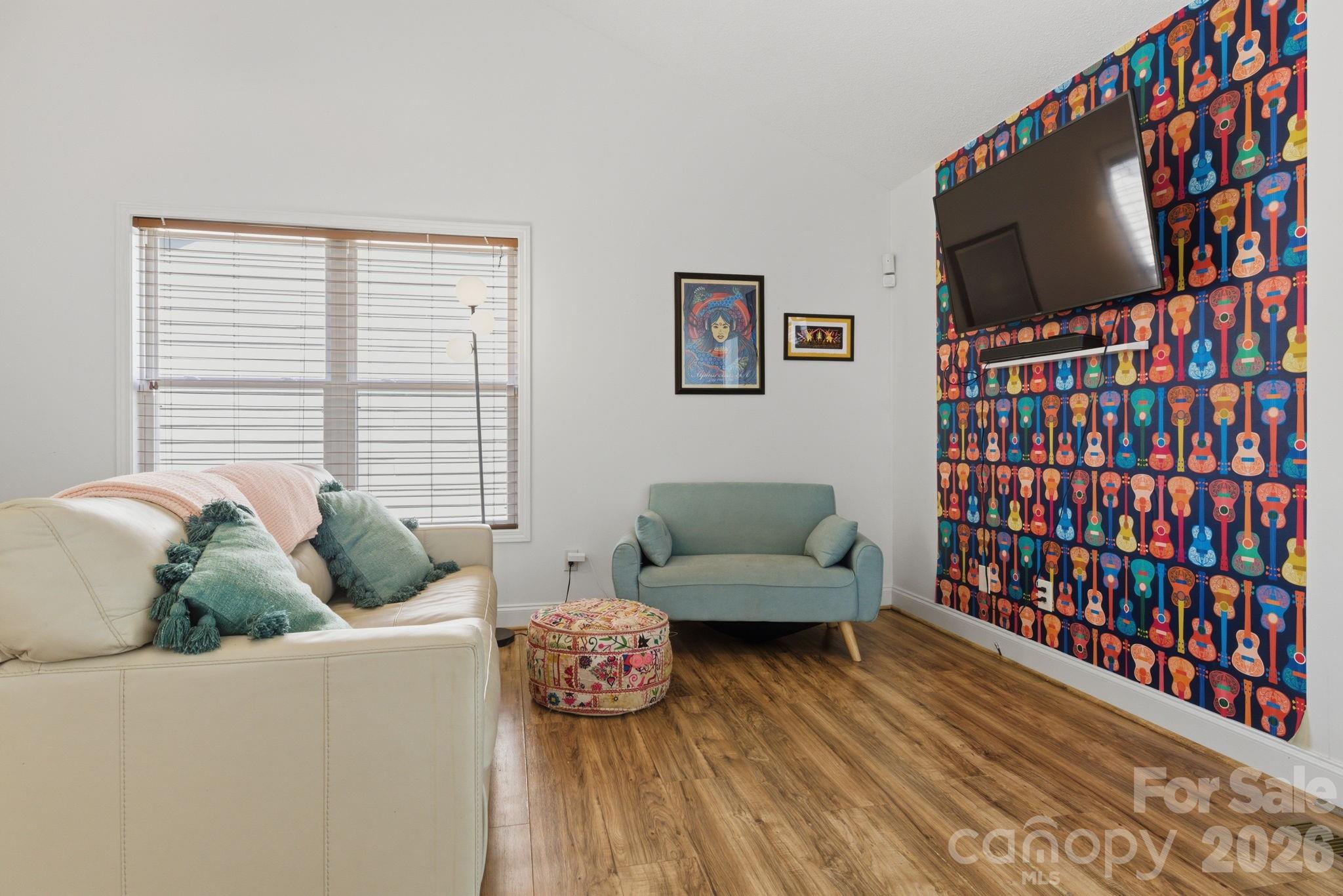 77 Lees Creek Road — Asheville