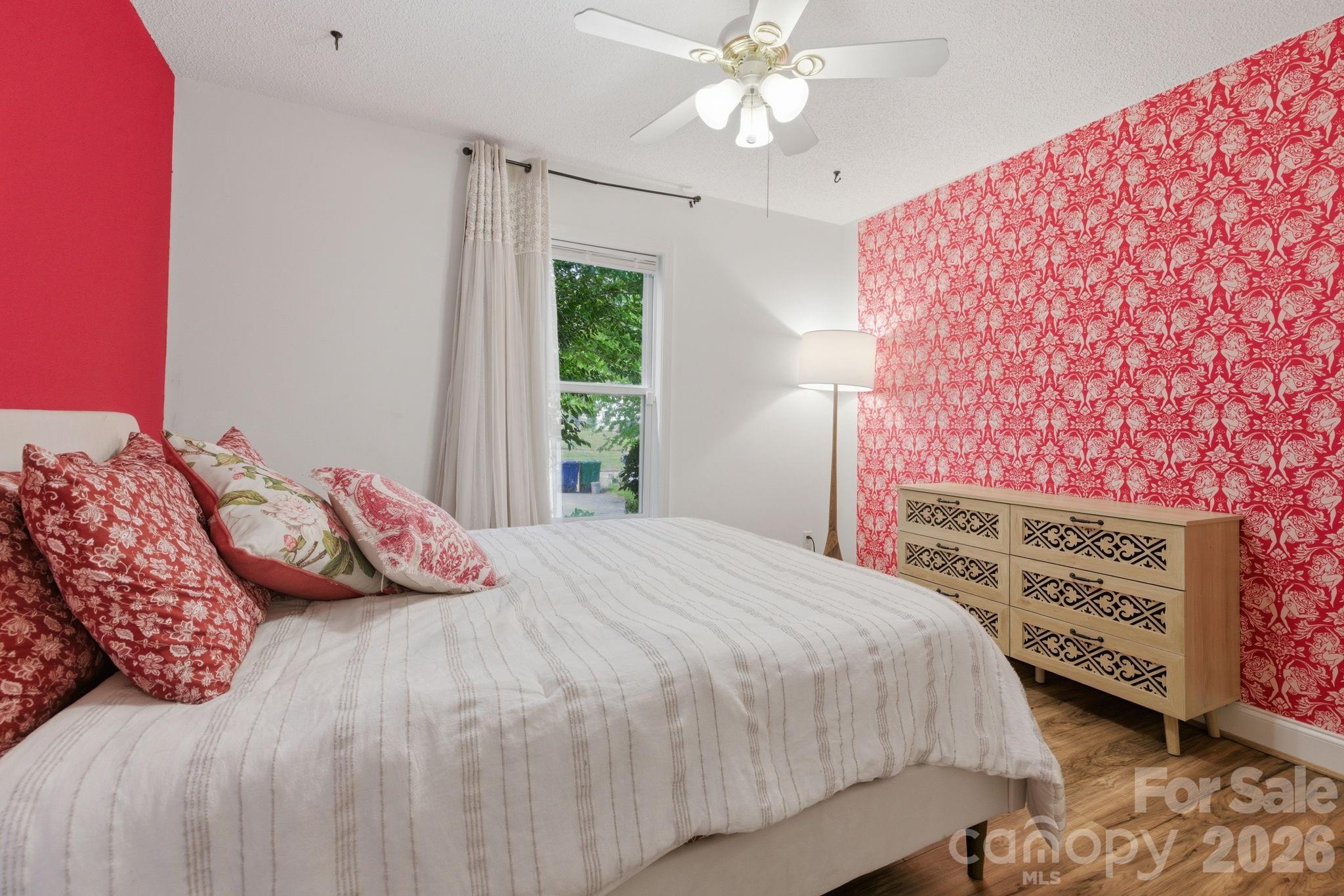 77 Lees Creek Road — Asheville