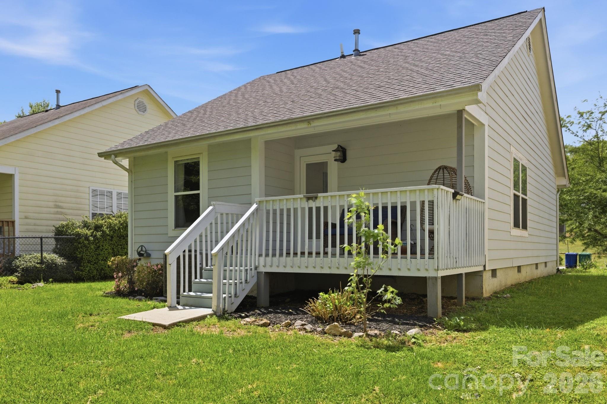 77 Lees Creek Road — Asheville