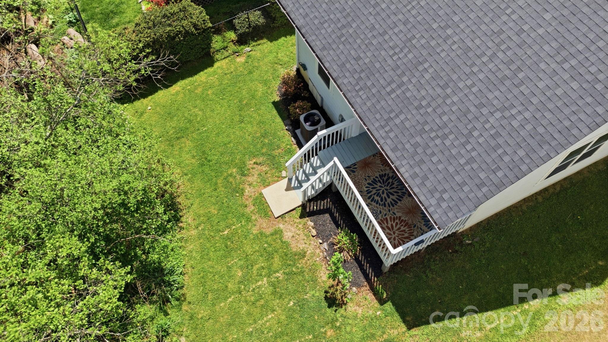 77 Lees Creek Road — Asheville