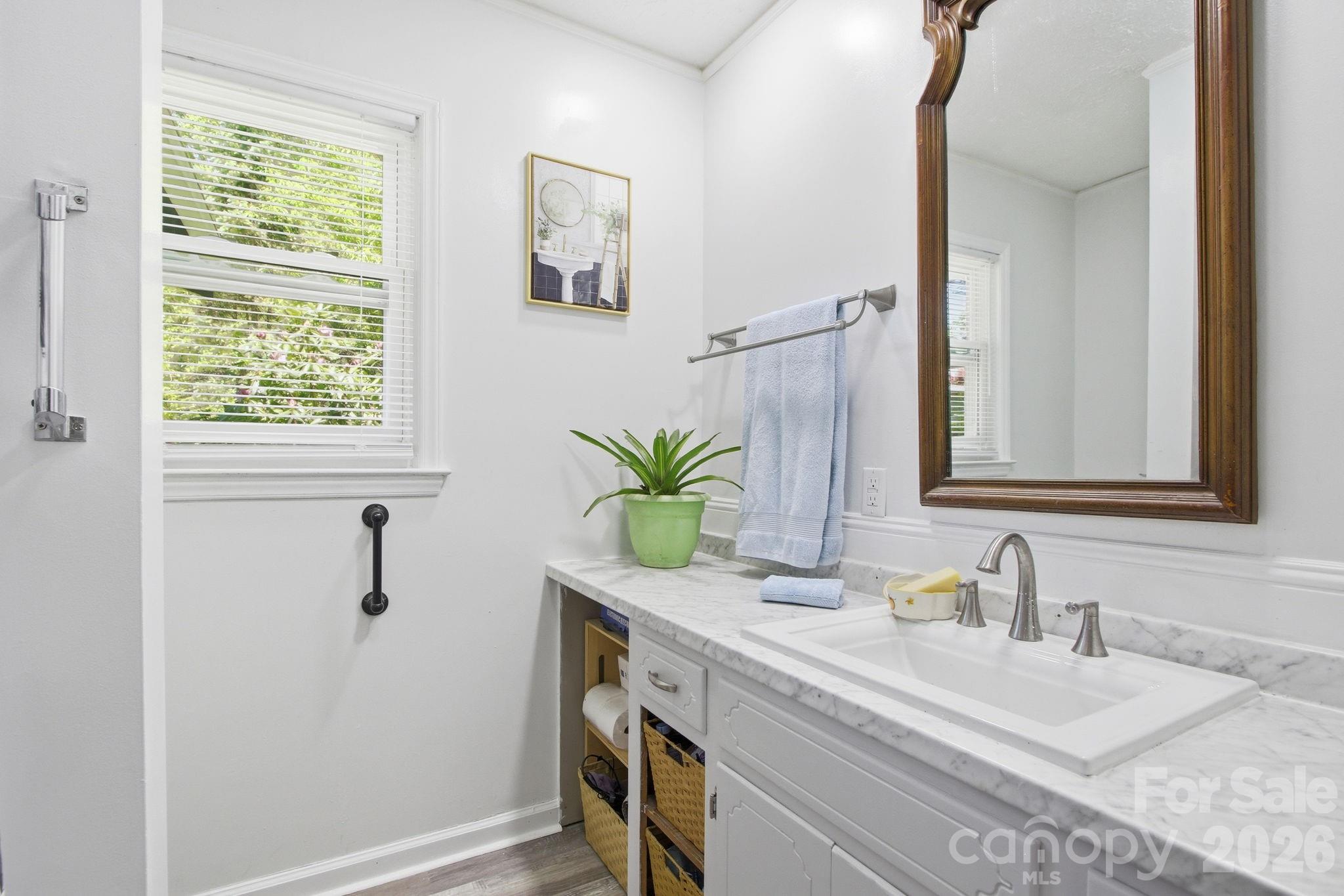 143 Snowshoe Loop — Newland