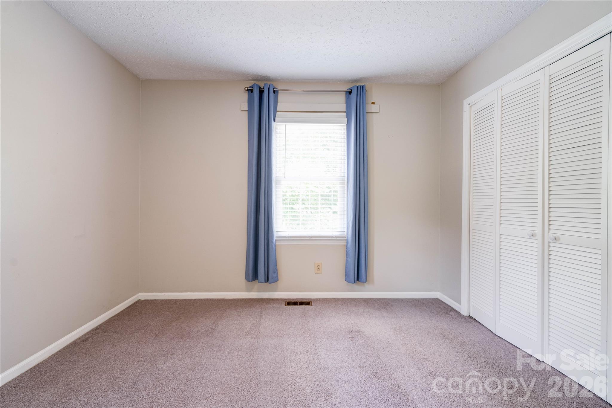 111 Harbor Point Drive — Cherryville