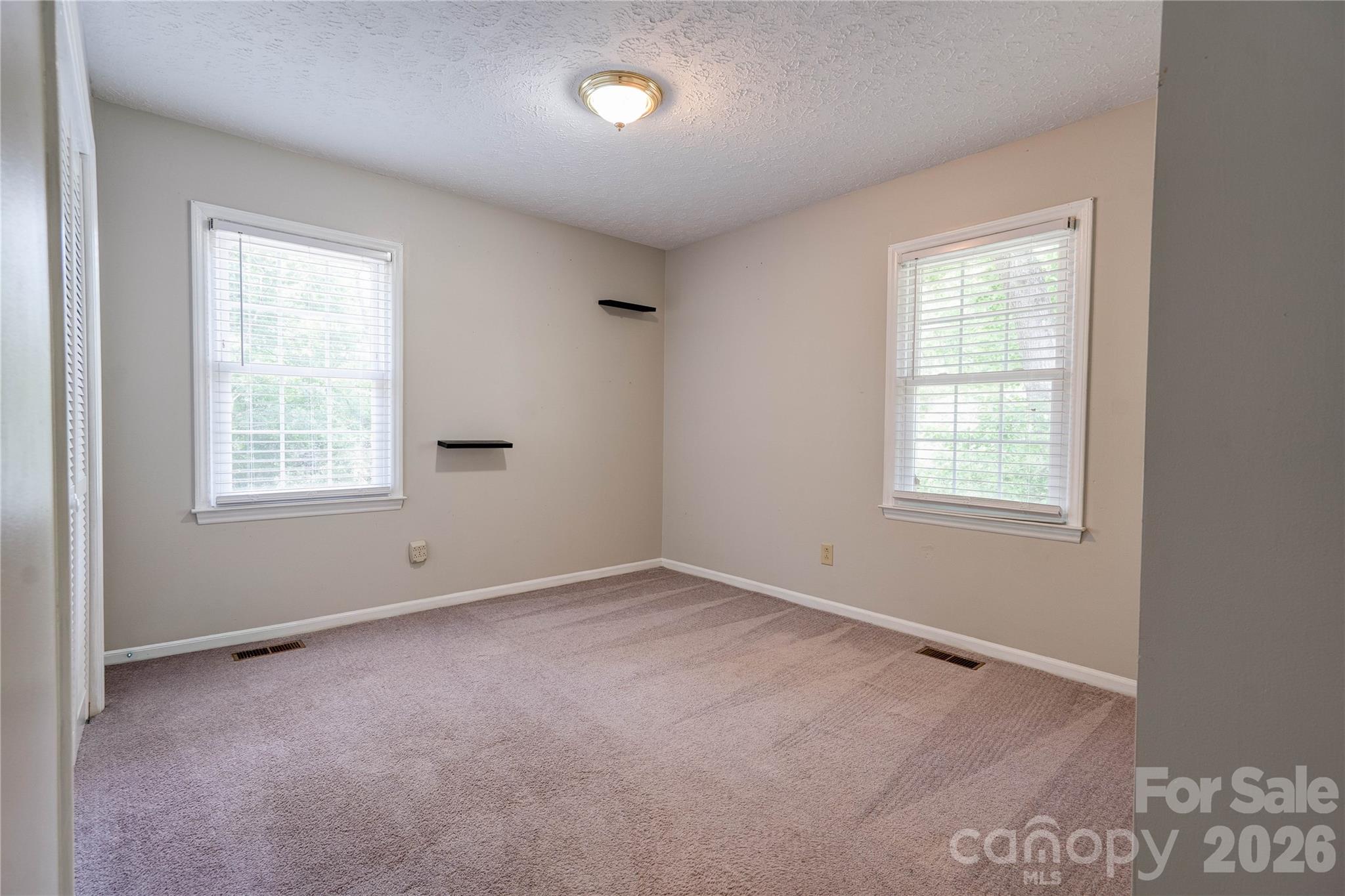 111 Harbor Point Drive — Cherryville