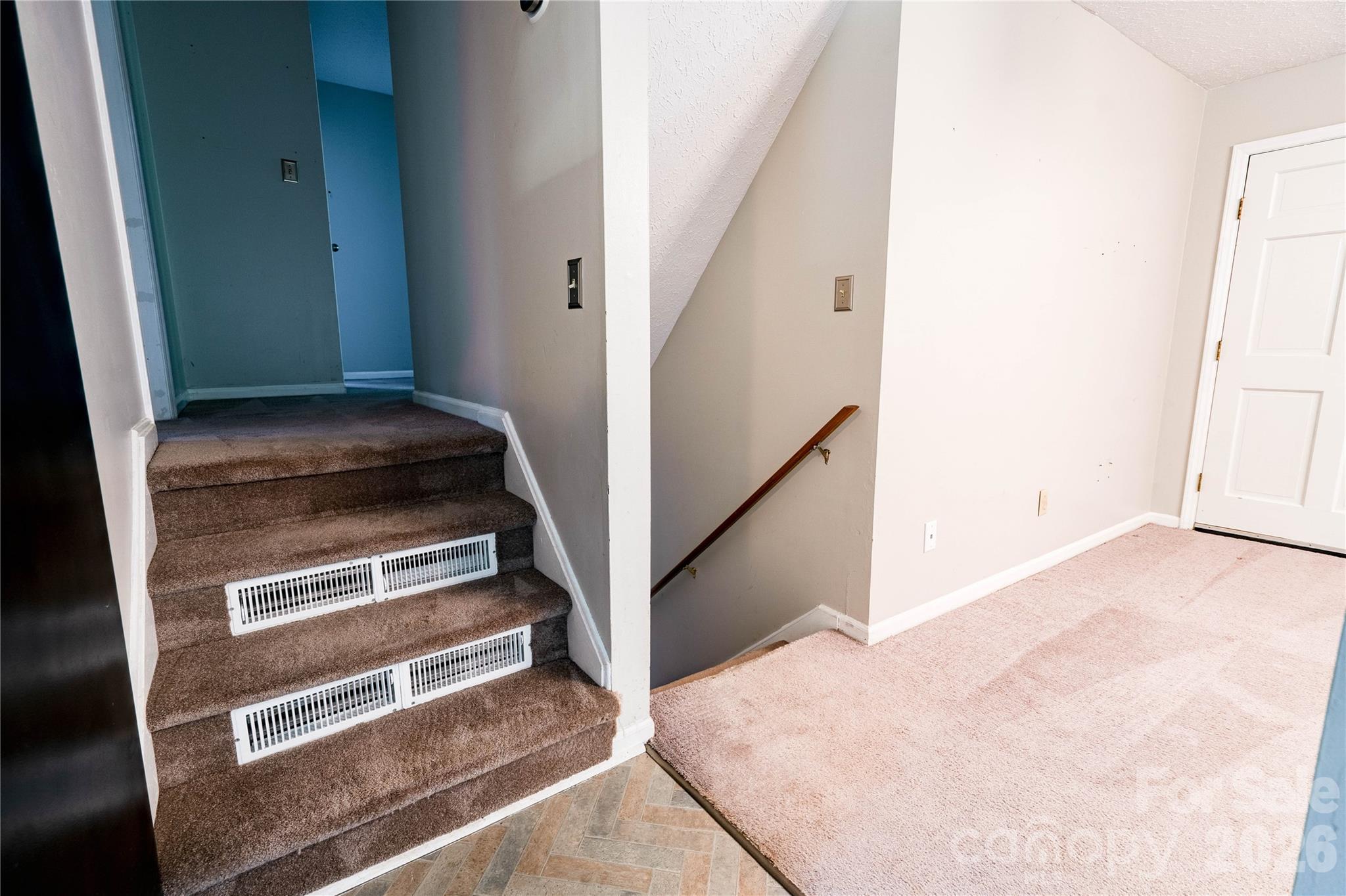 111 Harbor Point Drive — Cherryville