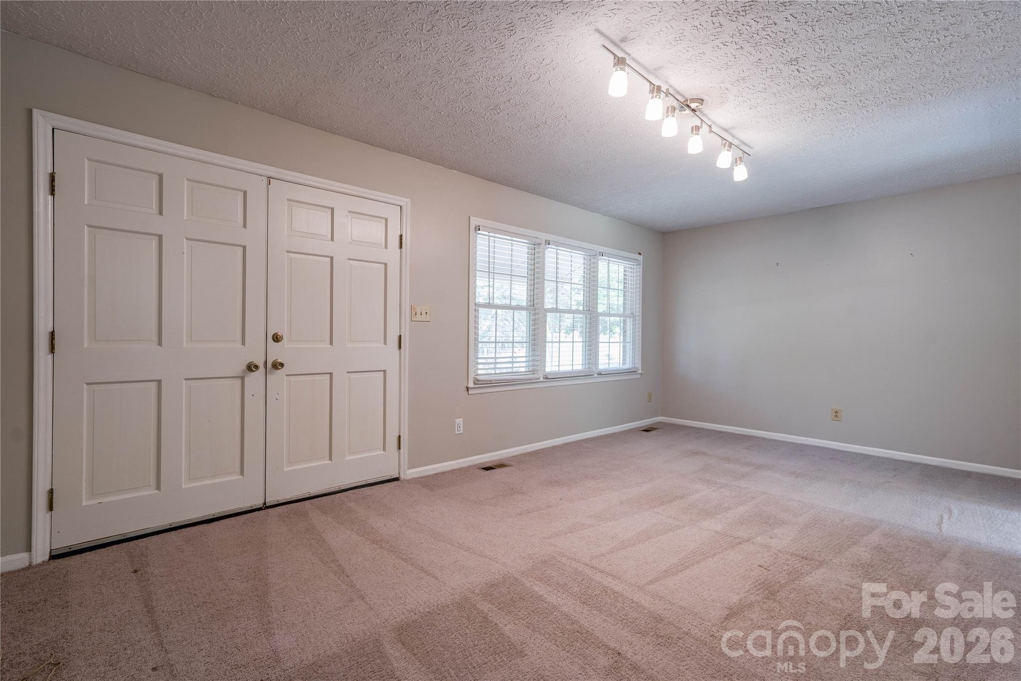 111 Harbor Point Drive — Cherryville