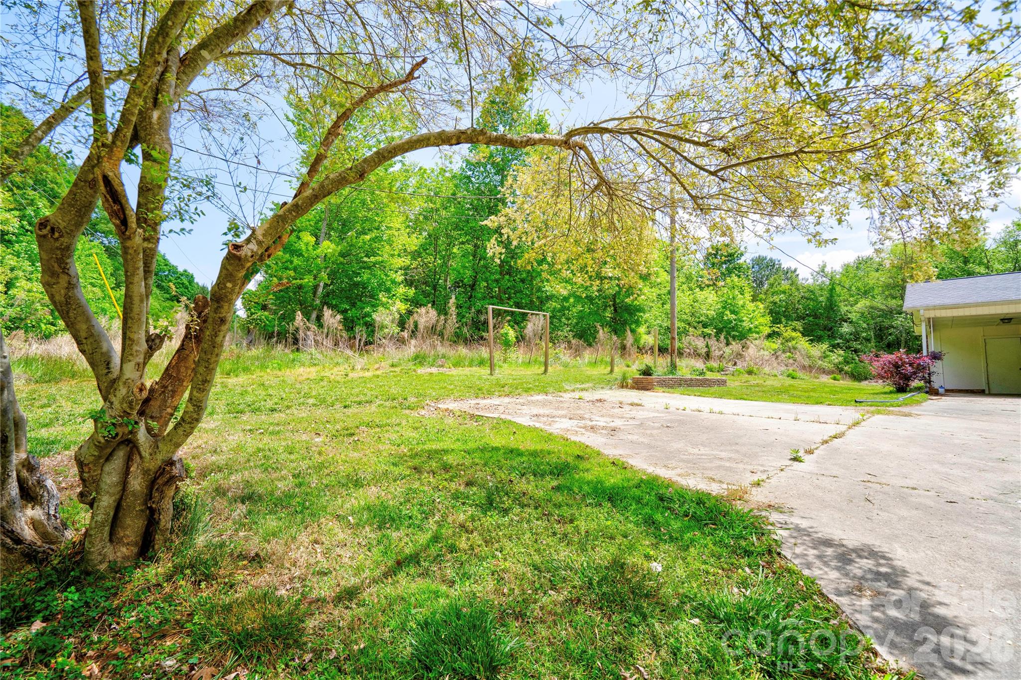 111 Harbor Point Drive — Cherryville