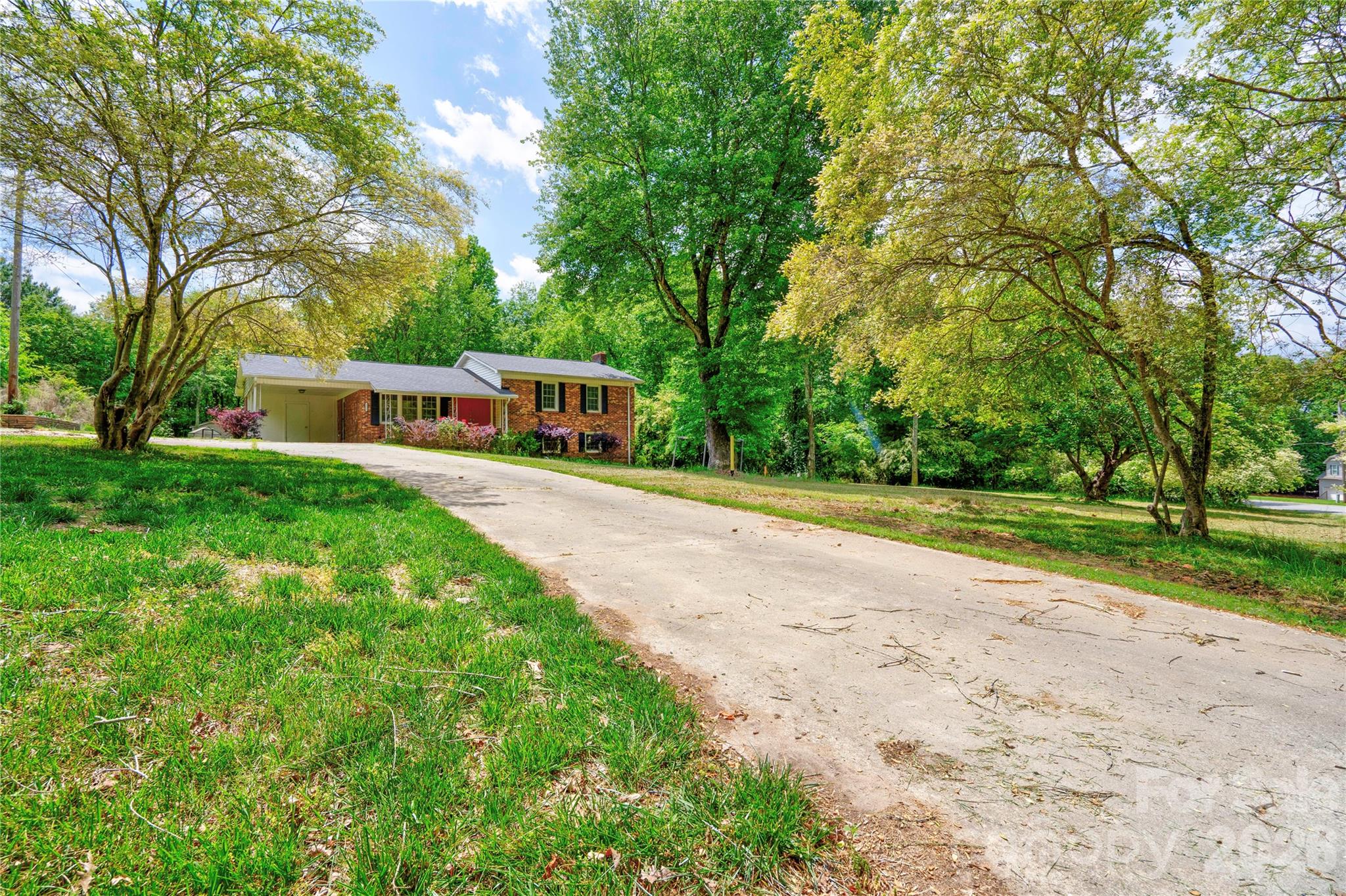 111 Harbor Point Drive — Cherryville