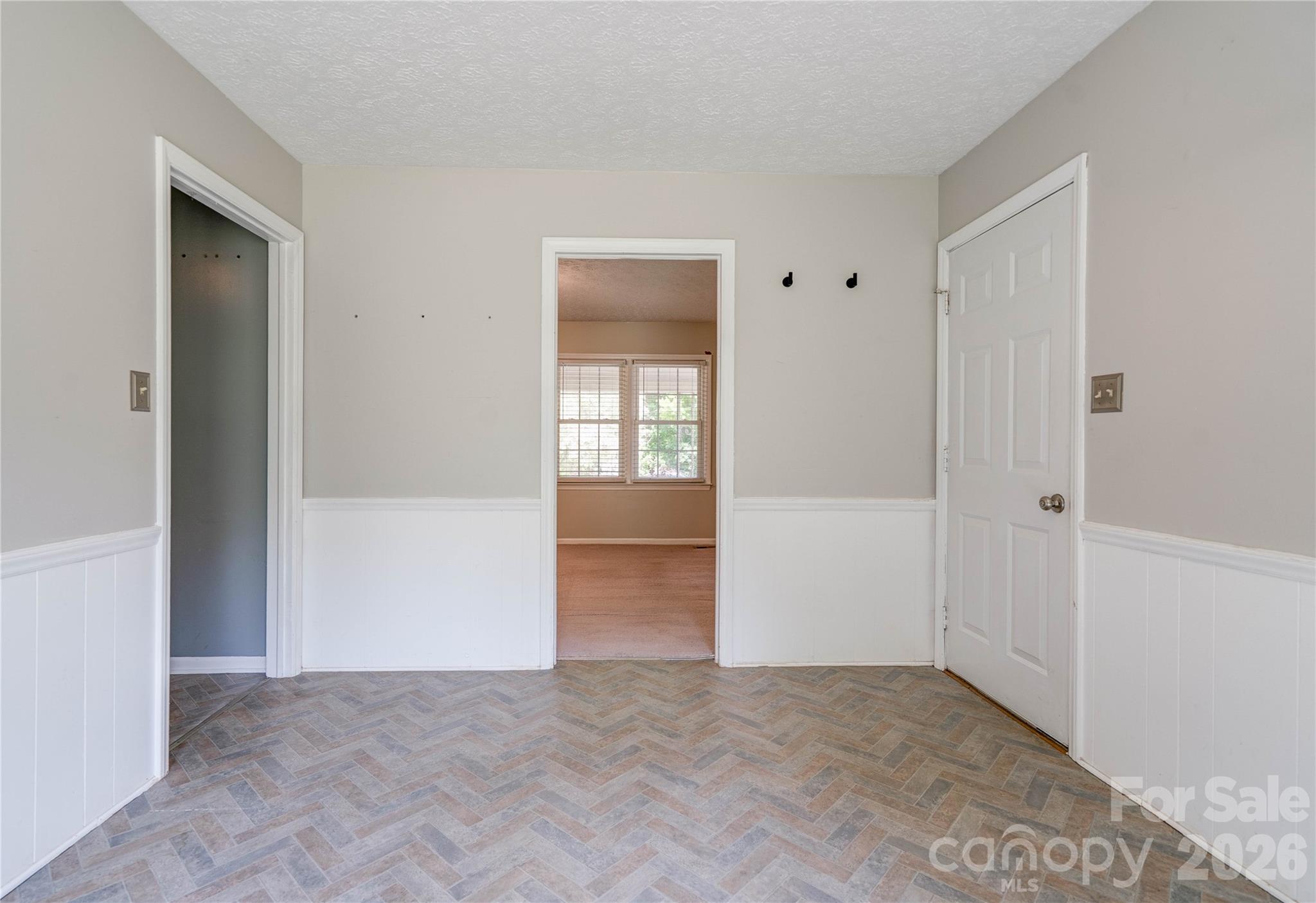 111 Harbor Point Drive — Cherryville
