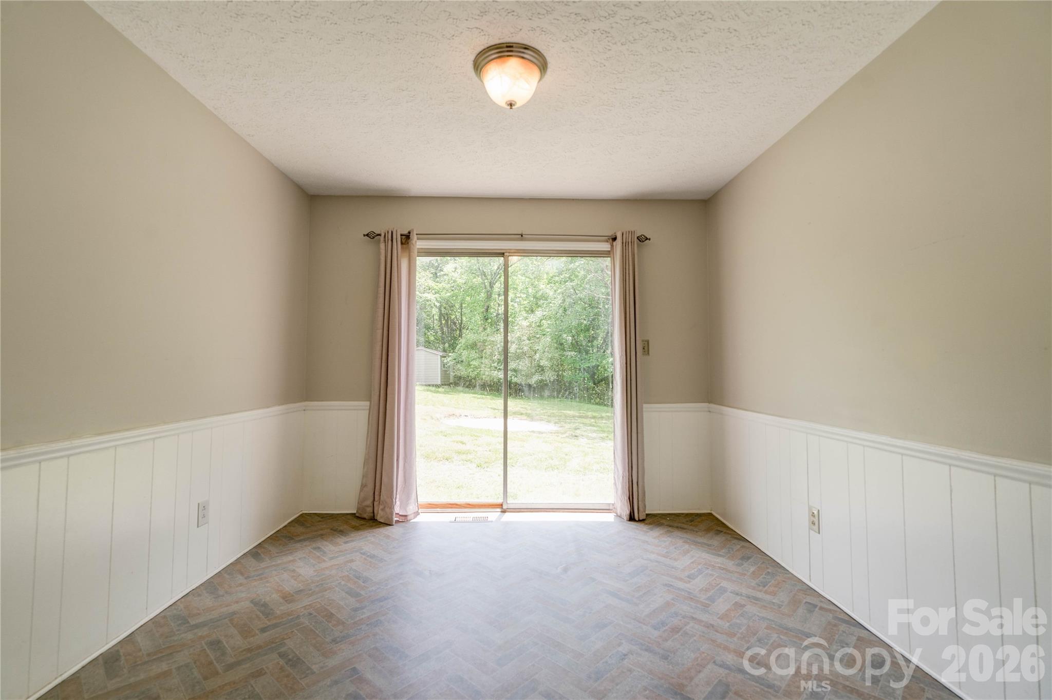 111 Harbor Point Drive — Cherryville