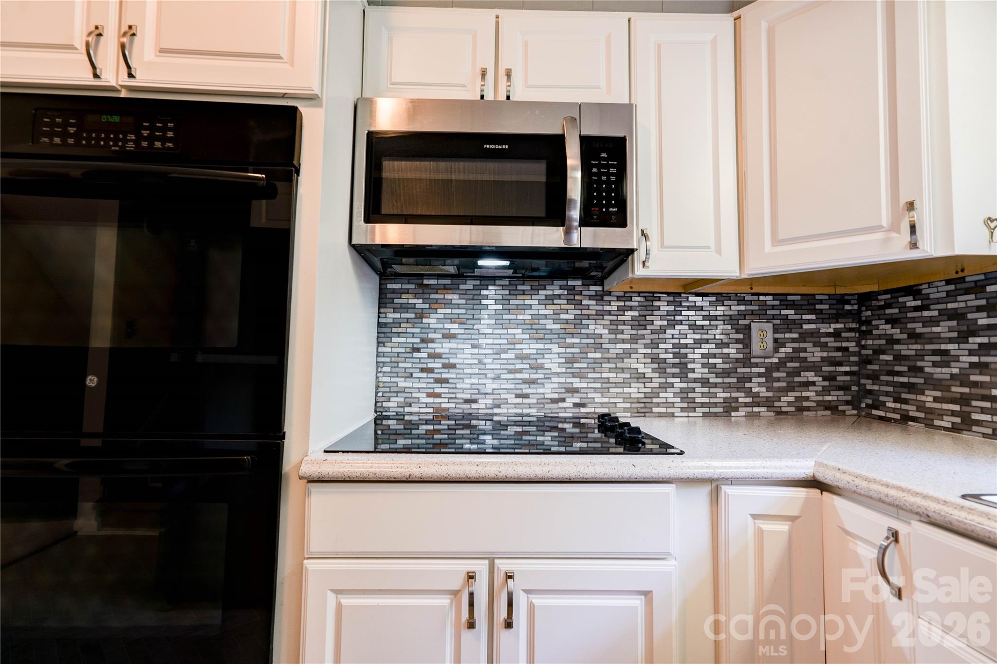 111 Harbor Point Drive — Cherryville