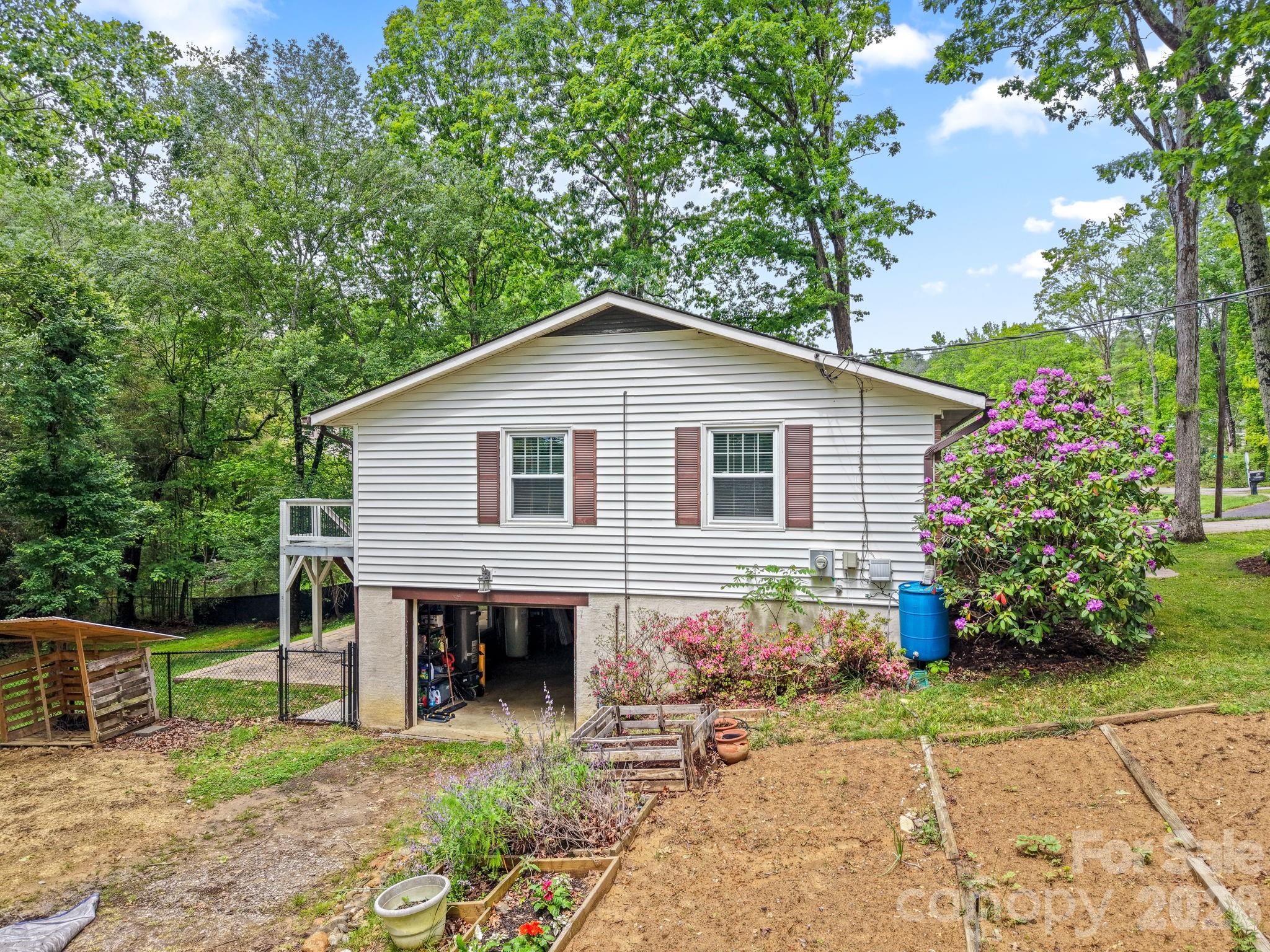98 Pensacola Avenue — Arden